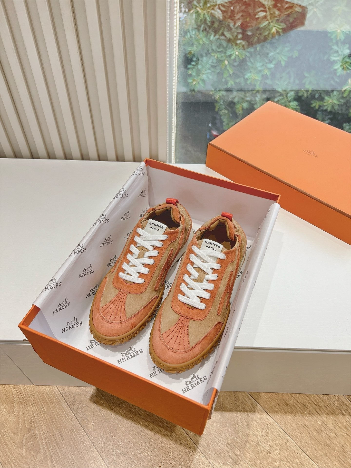 HM JET SNEAKER BROWN ORANGE CALFSKIN SUEDE