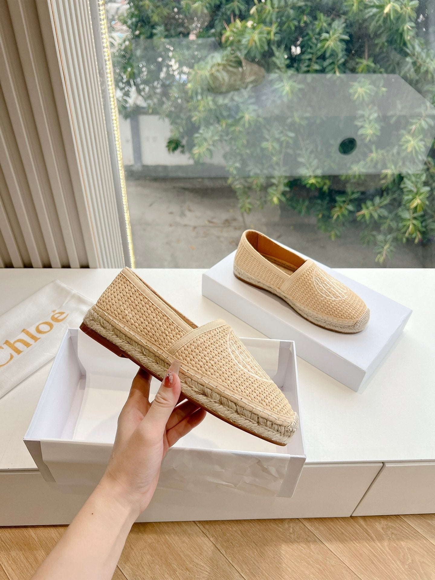CHLOÃ‰ WOVEN LOAFER IN TAN BEIGE RAFFIA
