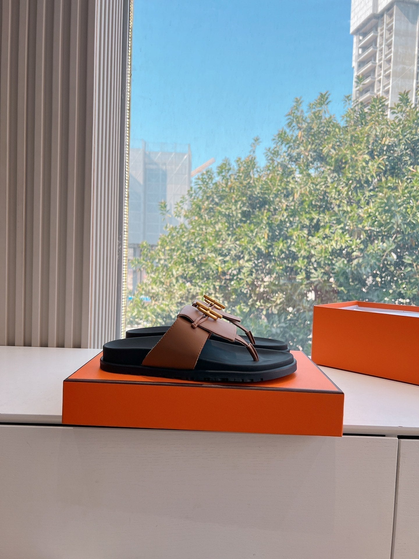 HM Joyce Sandals Black Brown Lambskin 292599