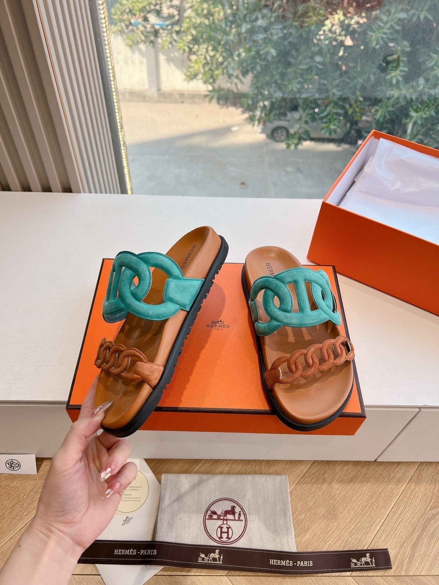 HM 25 Extra Sandal Blue Gold Calfskin