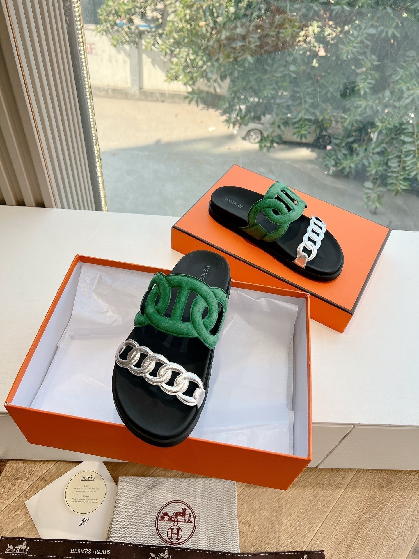 HM 25 Extra Sandal Green Silver Metalic Calfskin