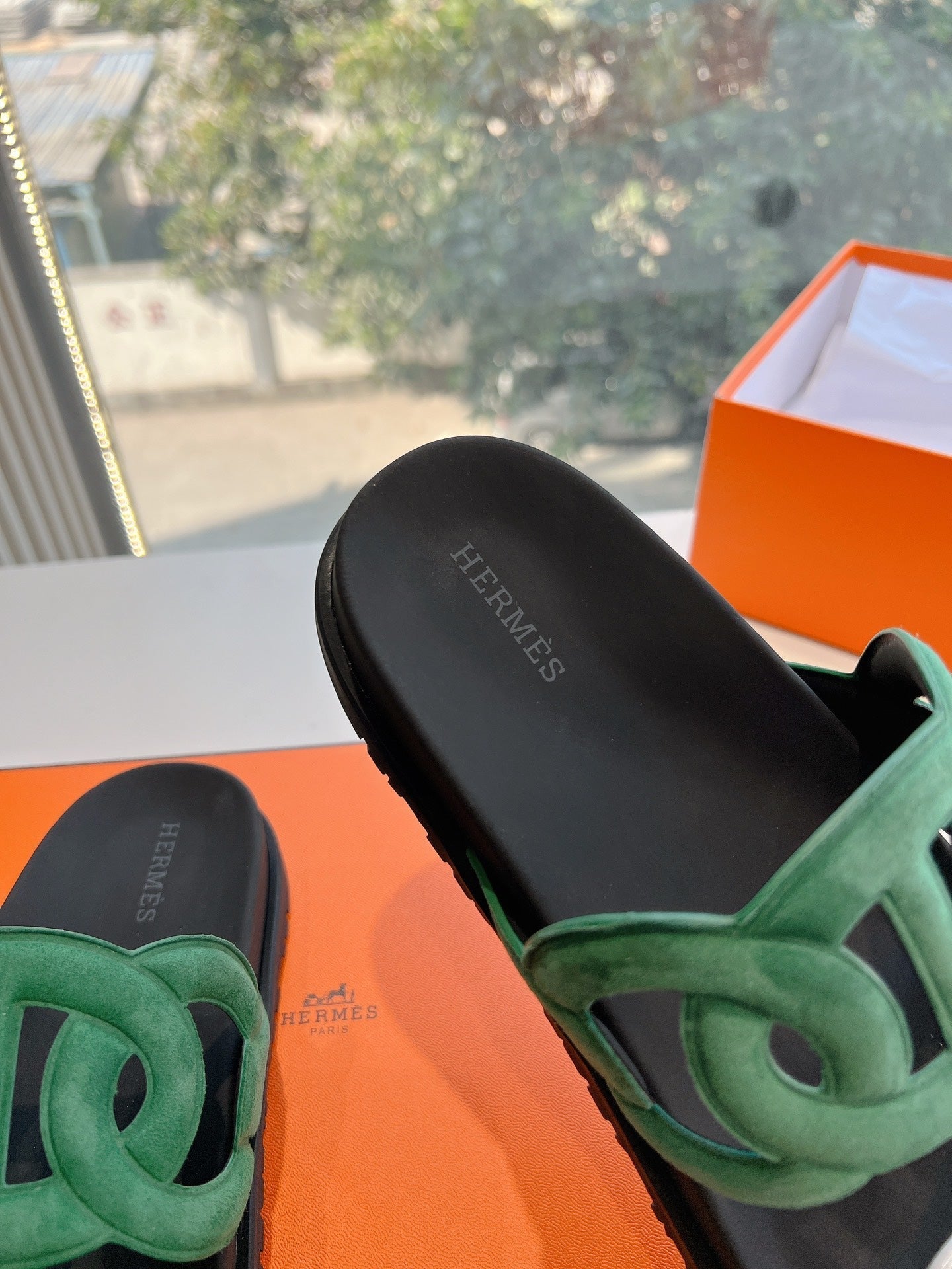 HM 25 Extra Sandal Green Silver Metalic Calfskin