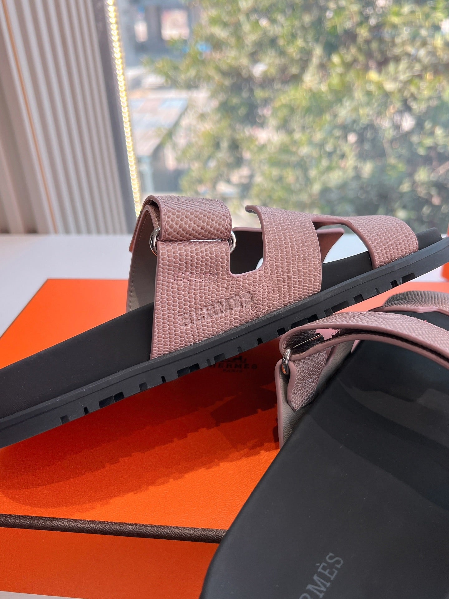 HM Chypre Sandal Puce Pink Grained Calfskin 202795