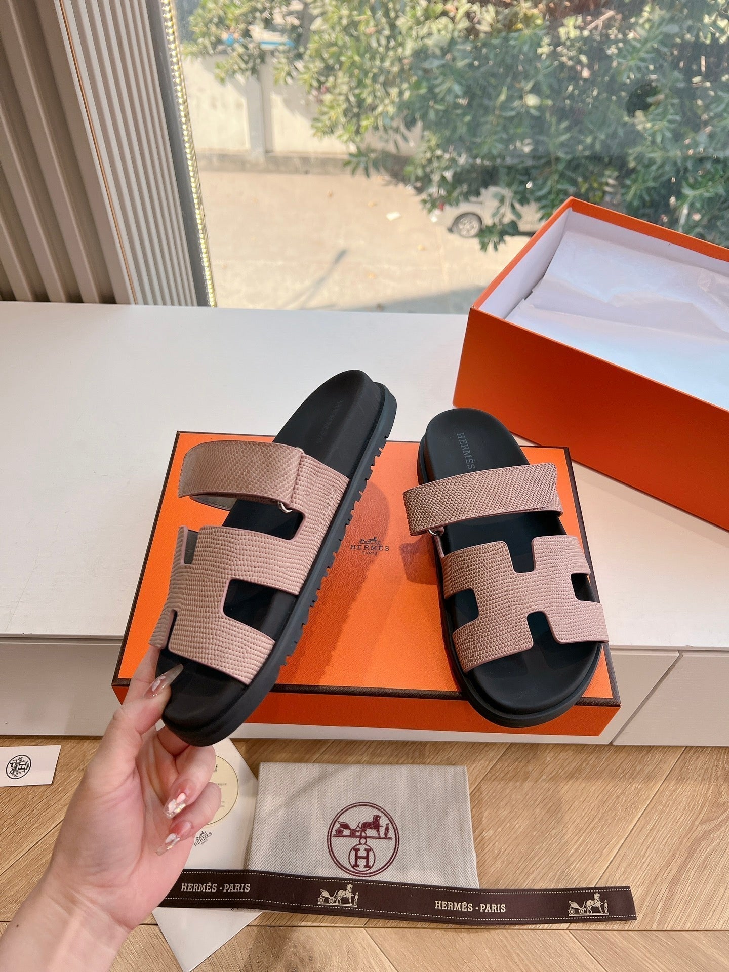 HM Chypre Sandal Puce Pink Grained Calfskin 202795