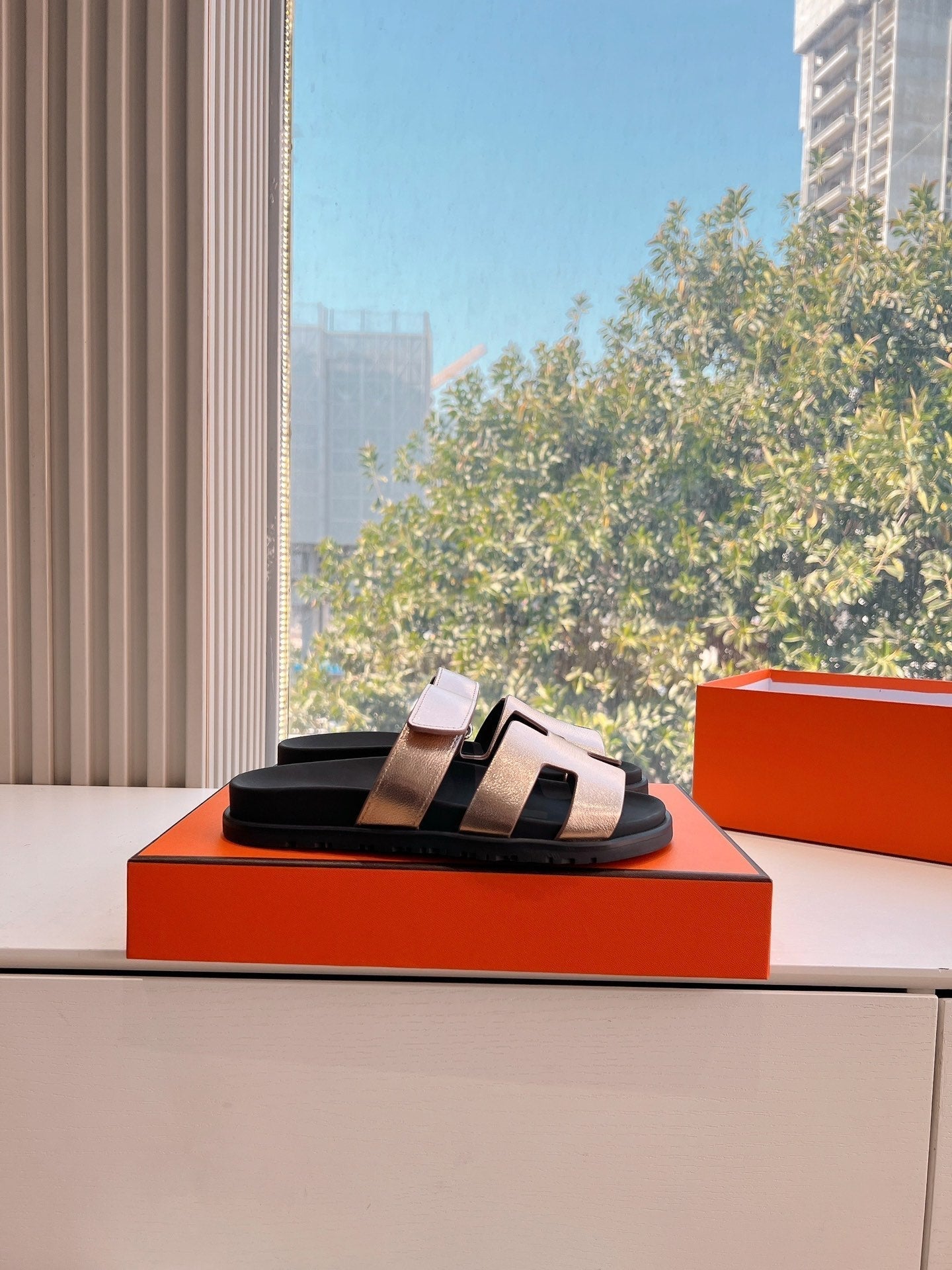 HM Chypre Sandal Copper Roser Calfskin 202813