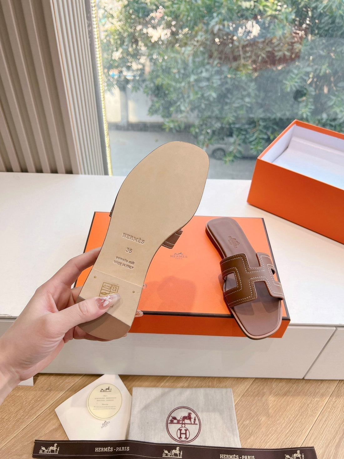 HM 25C Oran Sandal Caramel Brown Leather 202829