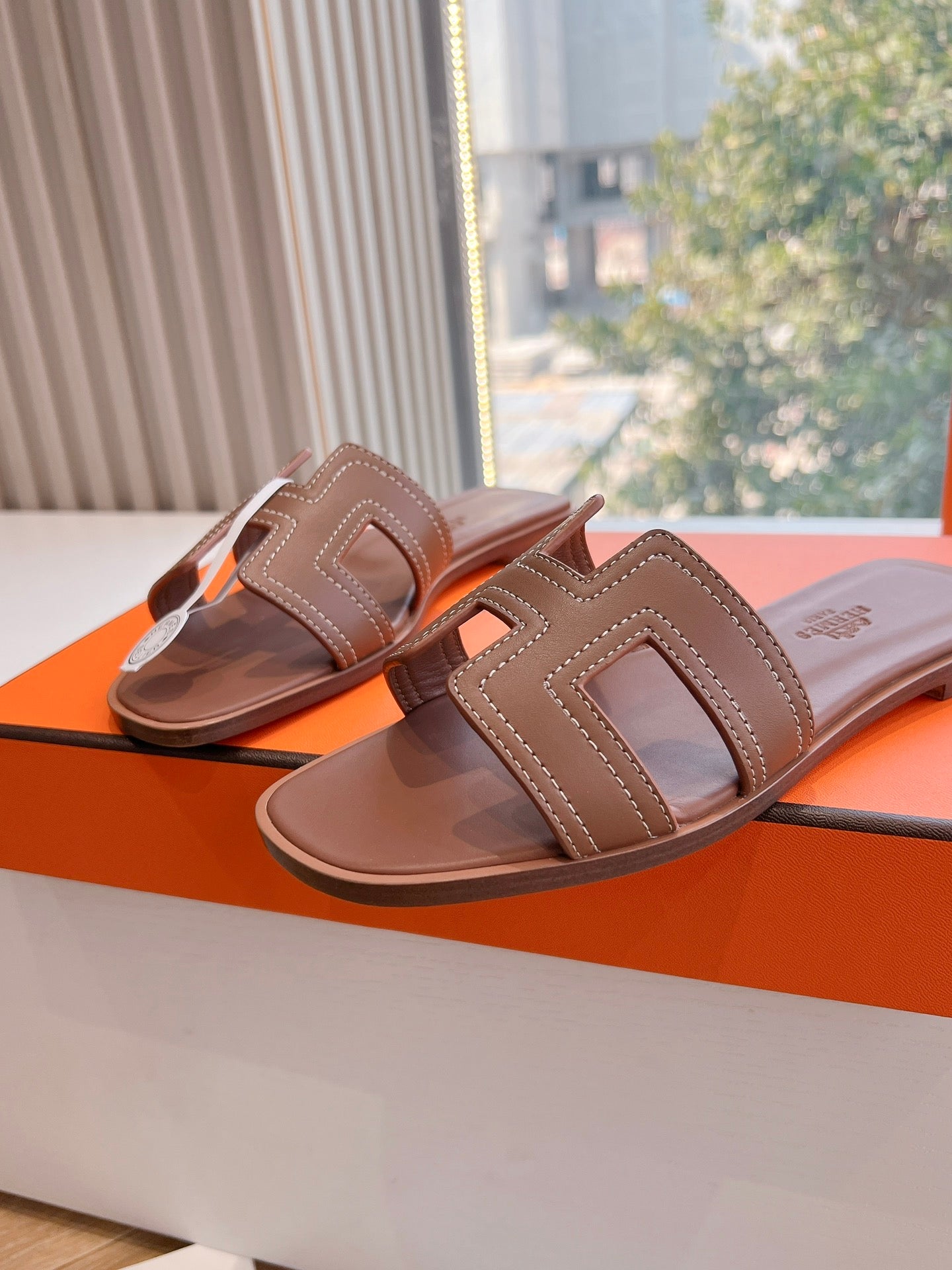 HM 25 Oran Sandal Brown Calfskin White Thread Embroidery