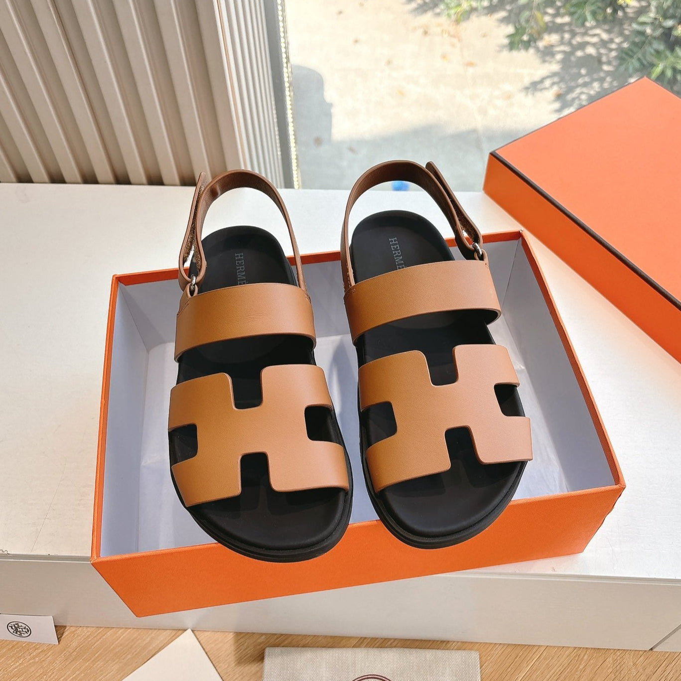 HM 25 Genius Sandal Gold  Black Calfskin