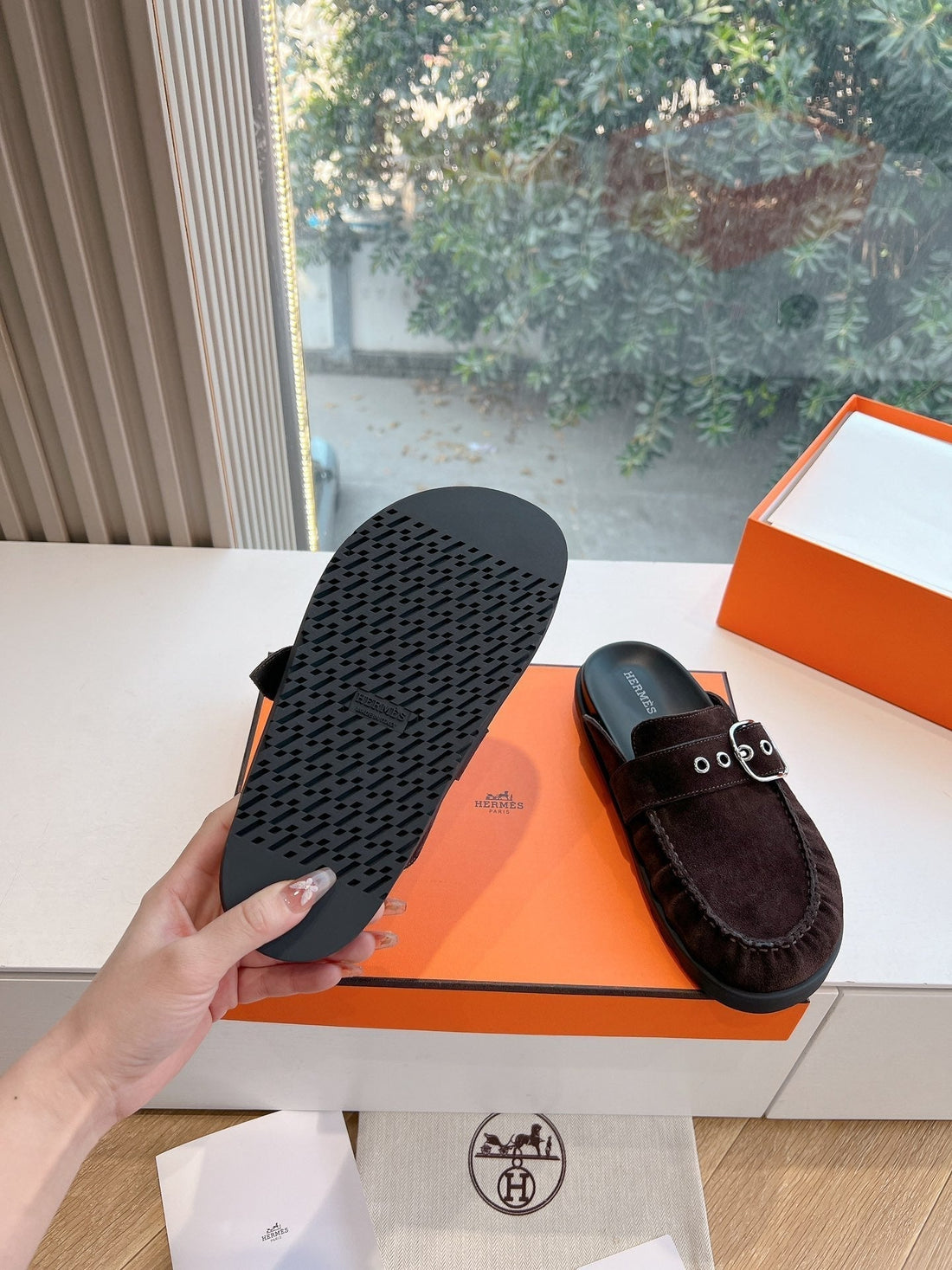 HM 25 Key Mule Red Wine Suede