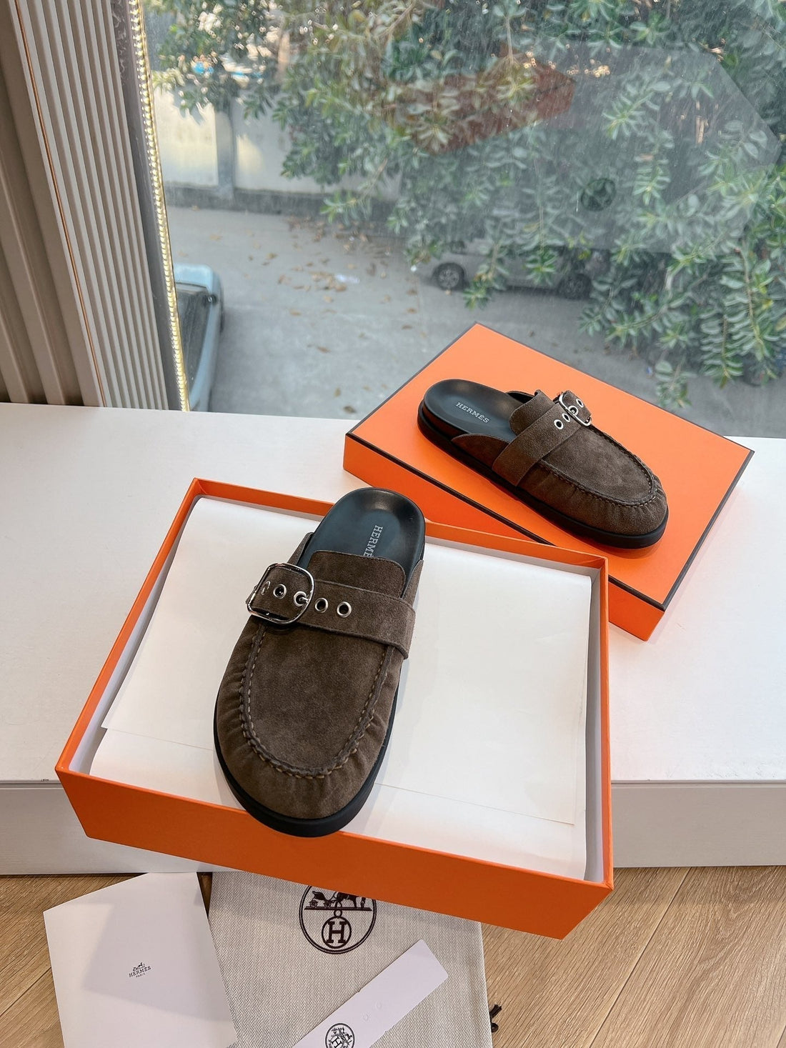 HM 25 Key Mule Dark Grey Suede