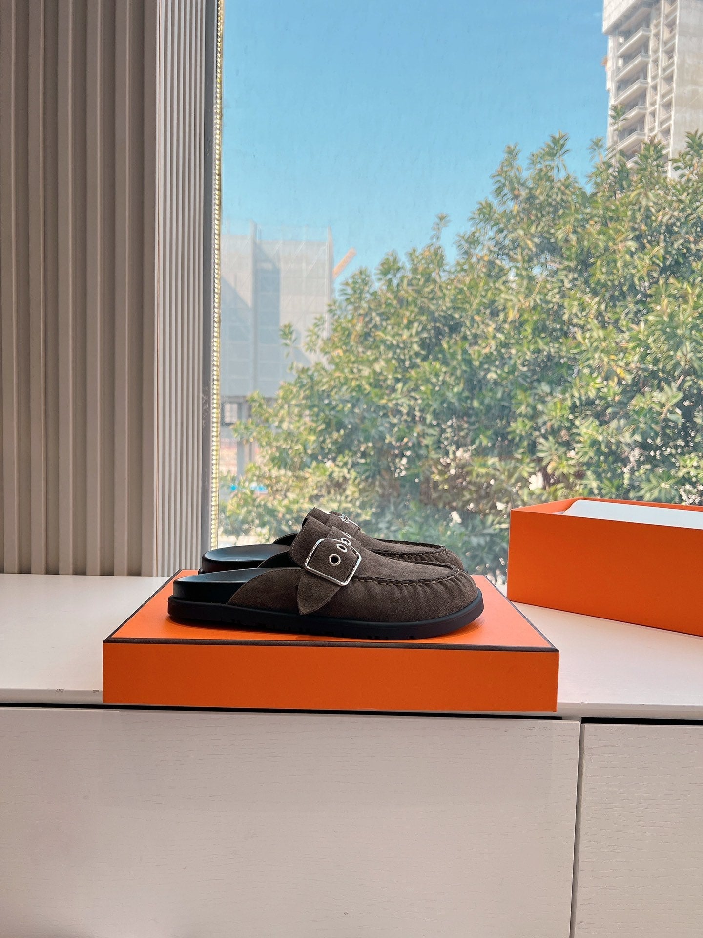 HM 25 Key Mule Dark Grey Suede