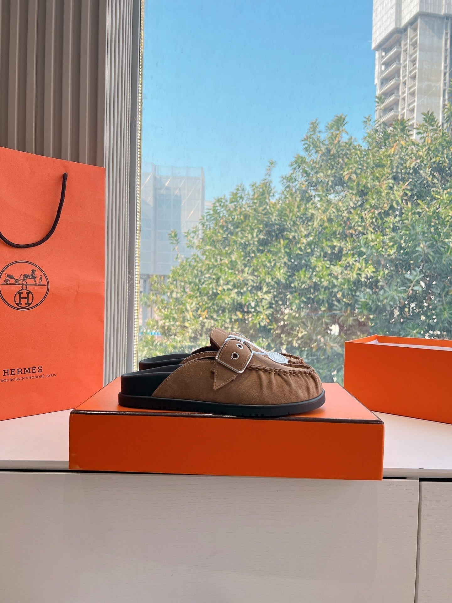 HM 25 Key Mule Brown Suede