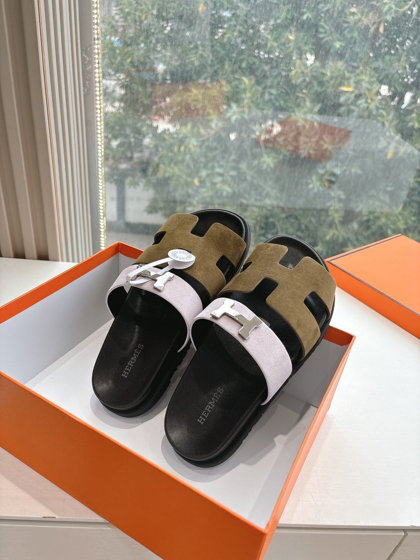 HM 25 Chypre Sandal Pink Vert Toundra Suede Calfskin Silver H