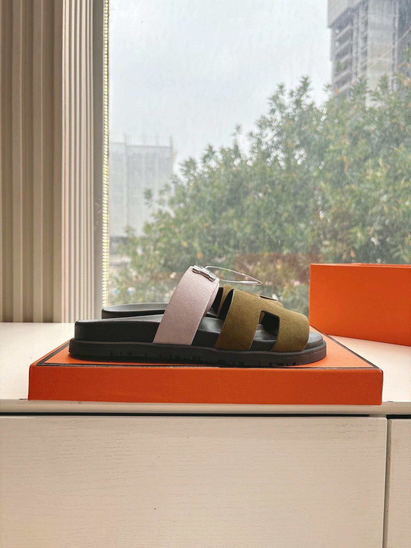 HM 25 Chypre Sandal Pink Vert Toundra Suede Calfskin Silver H