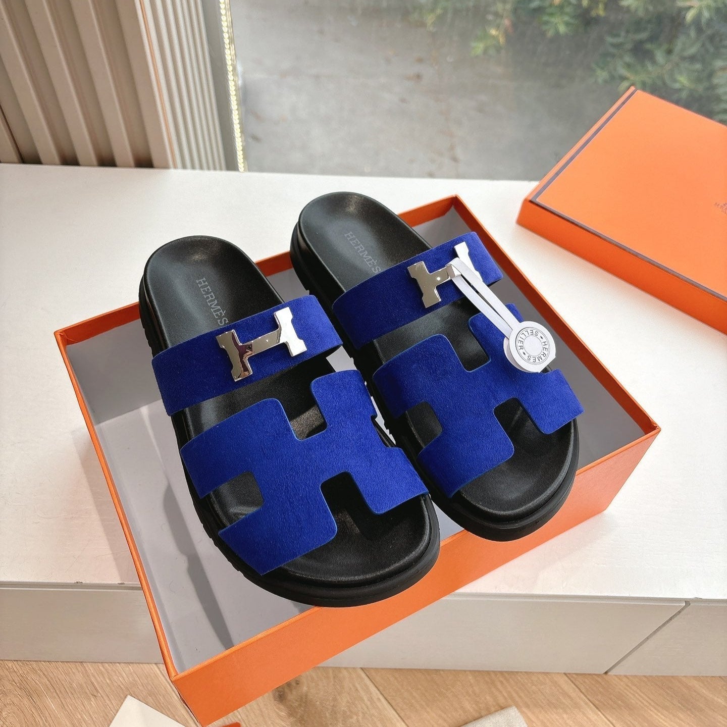 HM 25 Chypre Sandal Blue Suede Calfskin Silver H