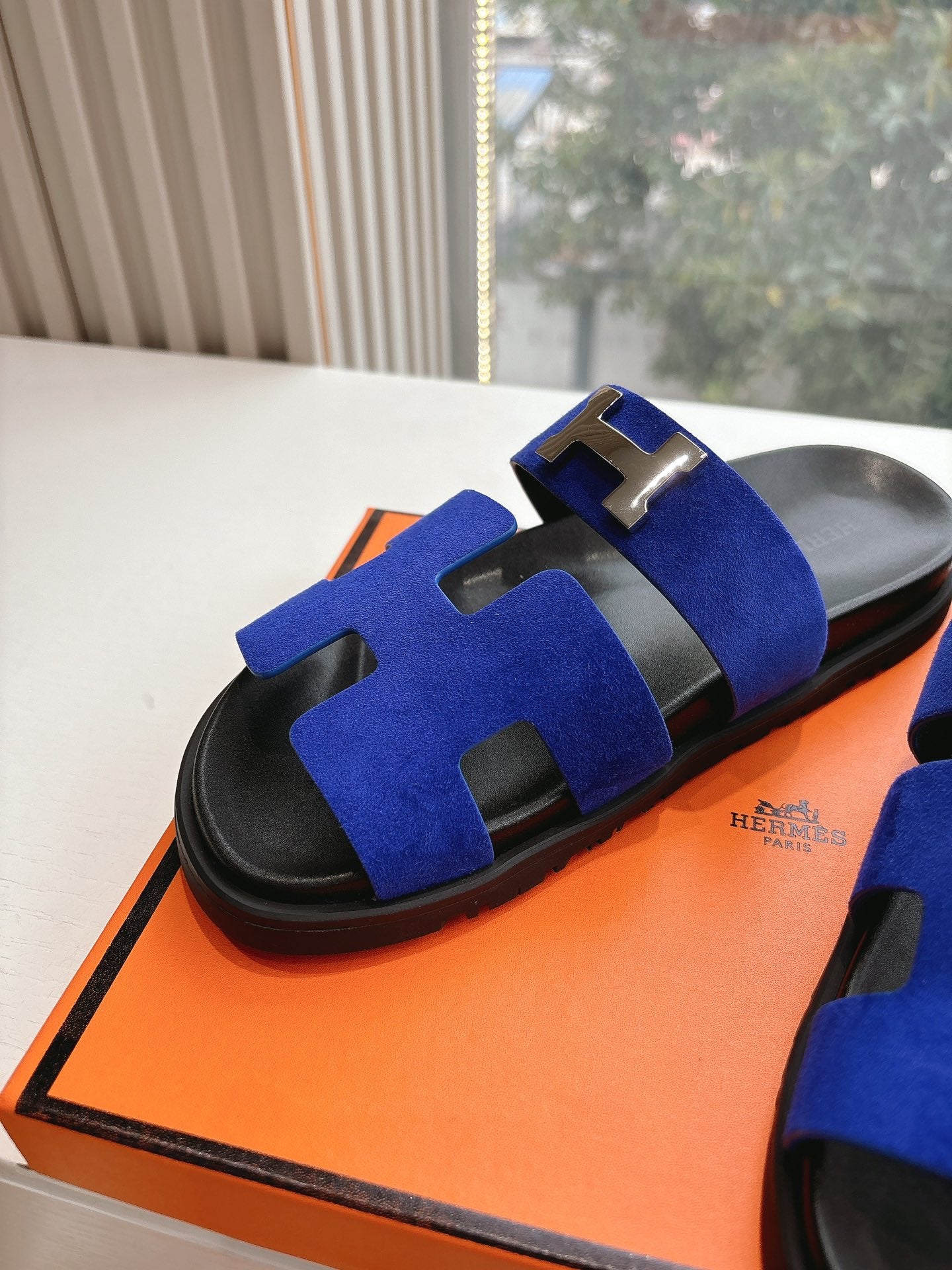 HM 25 Chypre Sandal Blue Suede Calfskin Silver H