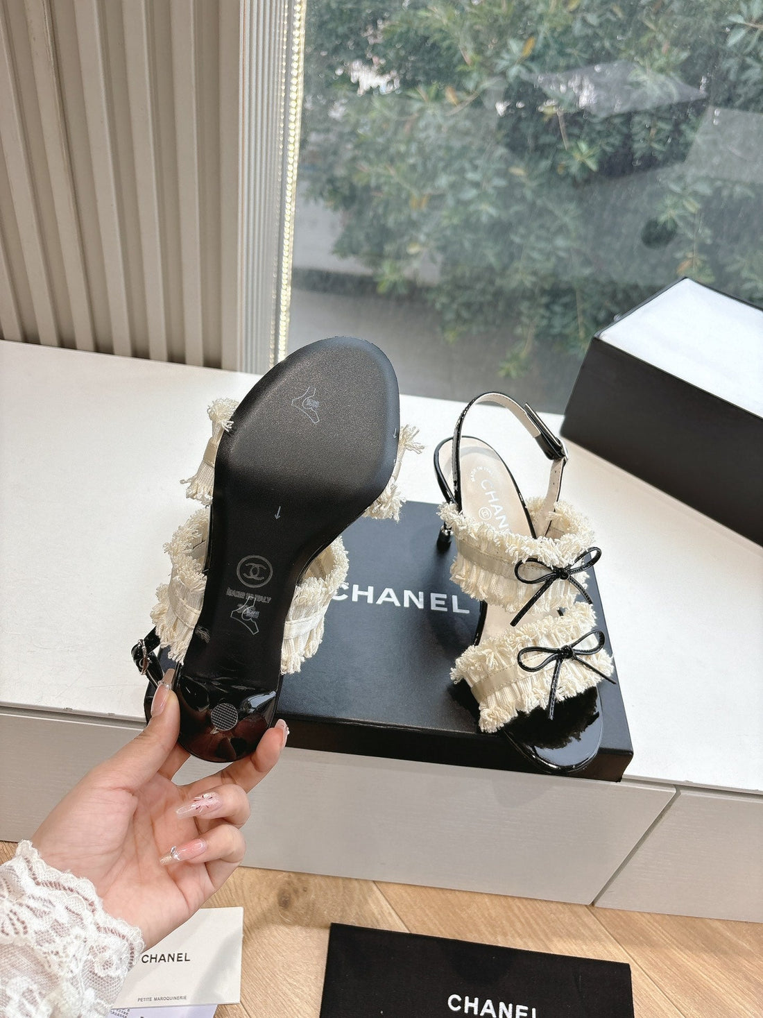 CC Sandals with bow tie Cream 7cm Lambskin  202868