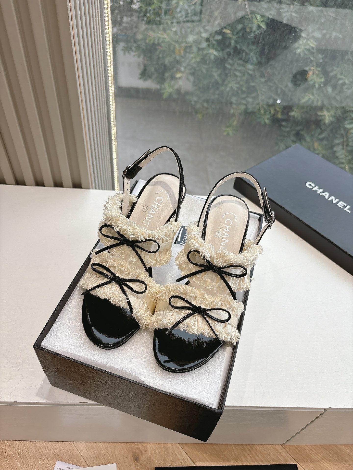 CC Sandals with bow tie Cream 7cm Lambskin  202868