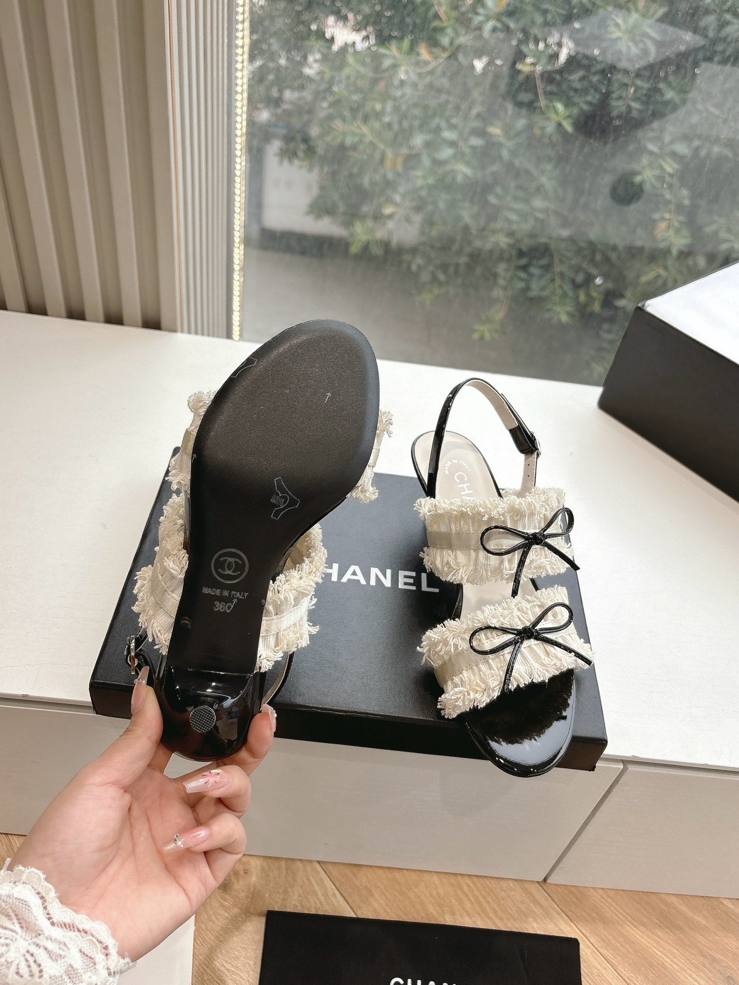 CC Sandals with bow tie White 4,5cm Lambskin 202873