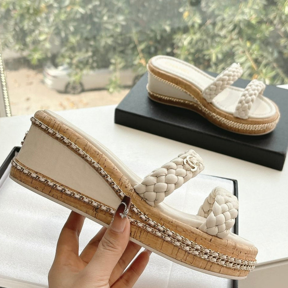 CC Sandals Cream original braided 6cm lambskin 202893