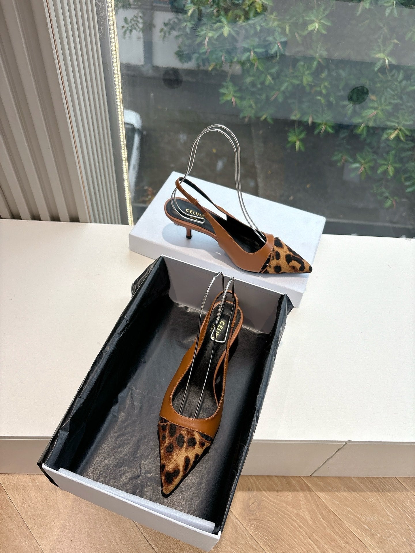 CELINE Slingback  Leopard  Brown Leather 285984