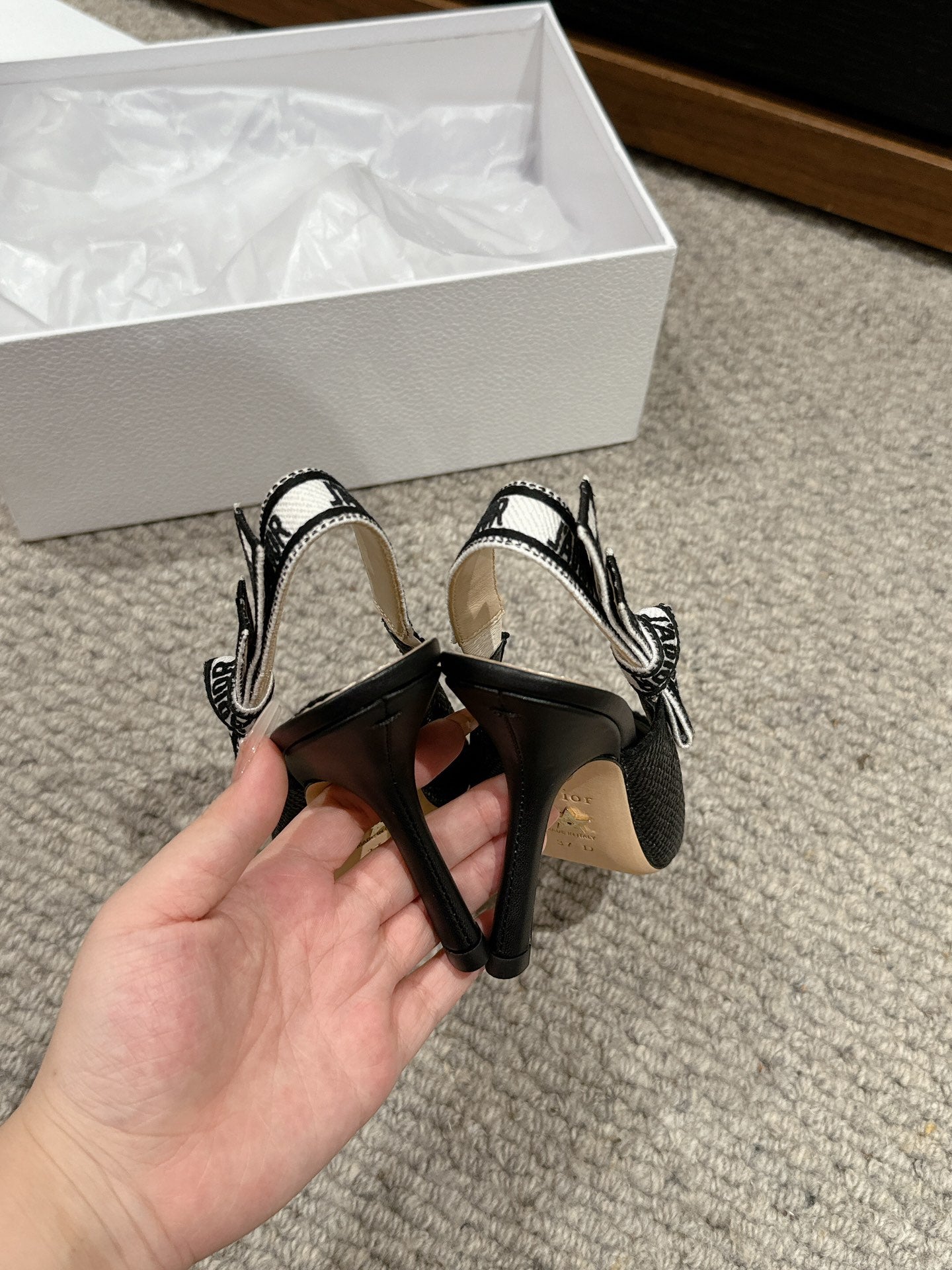 cd slingback 100 black raffia lambskin