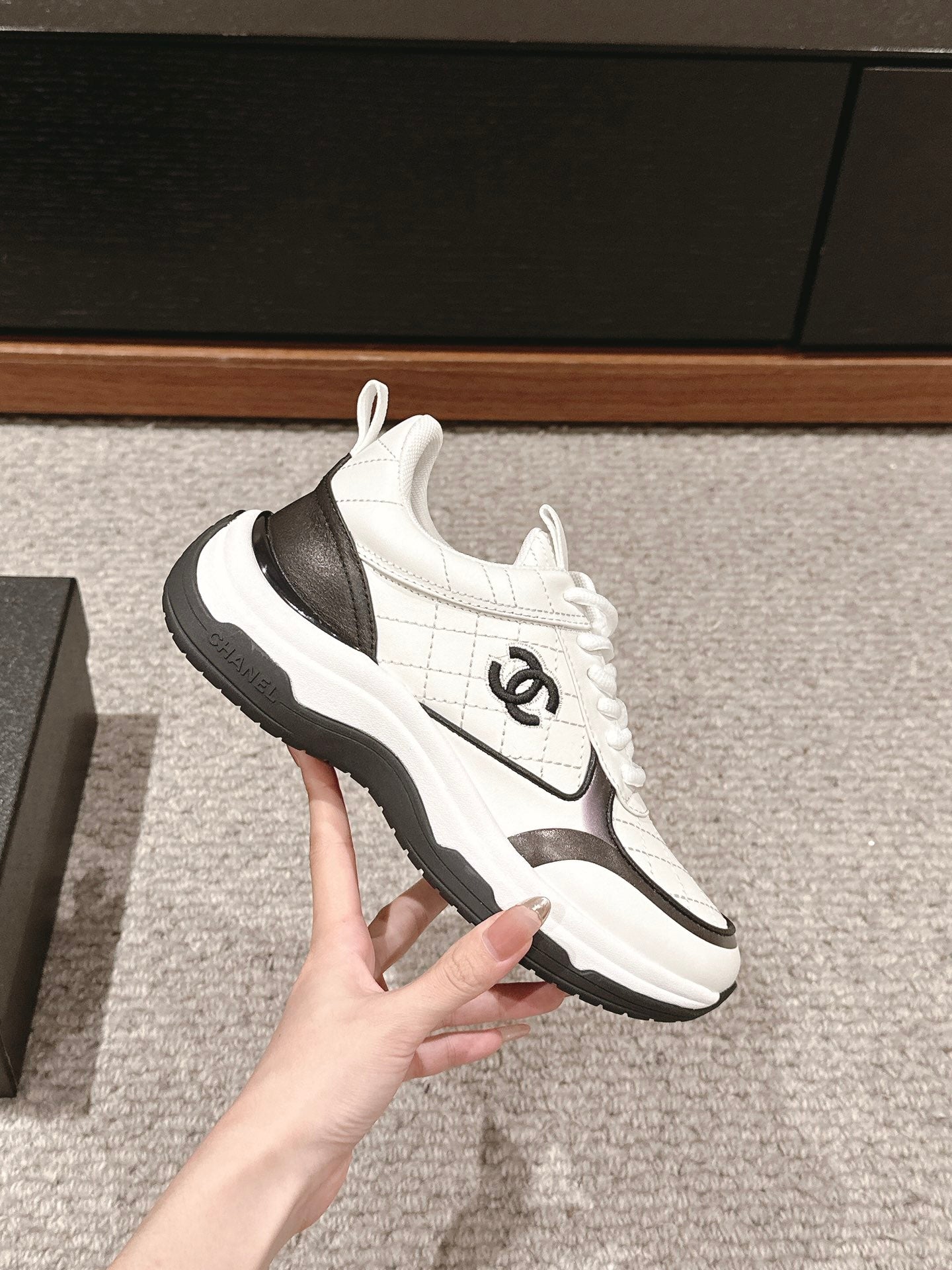 CC CLASSIC SNEAKER IN WHITE MIX BLACK LAMBSKIN