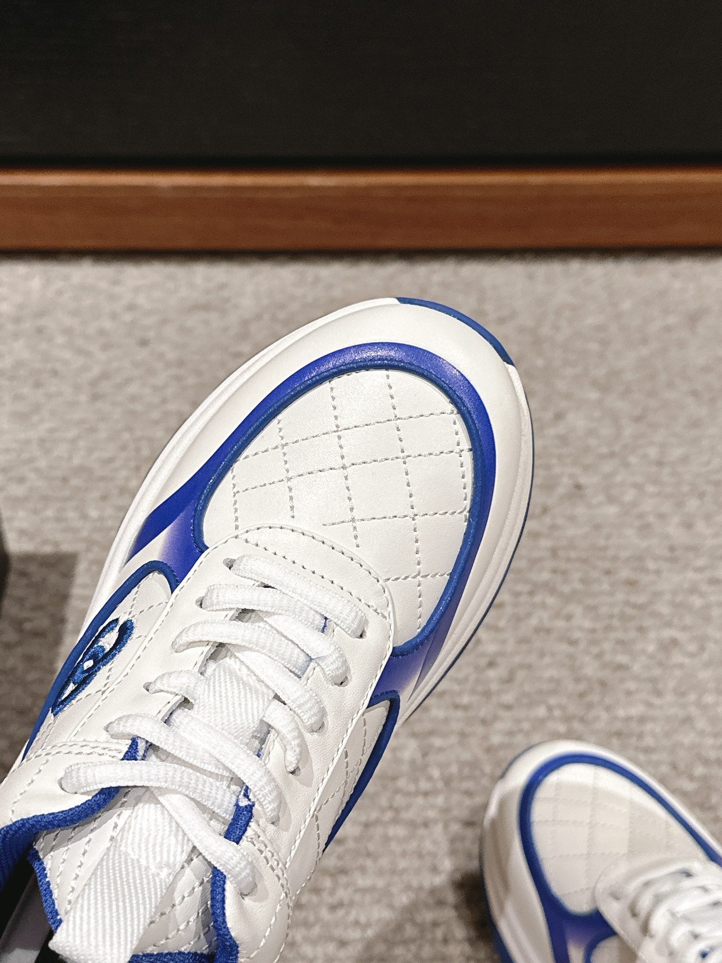 CC CLASSIC SNEAKER IN WHITE MIX COBALT BLUE LAMBSKIN