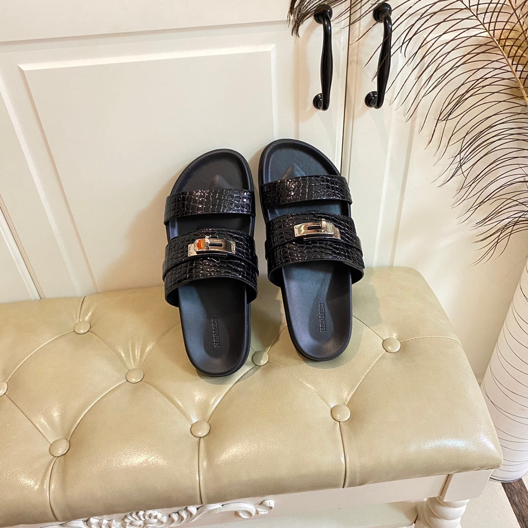 HM Jackson Sandal Black Embossed Pattern Cowhide 958028