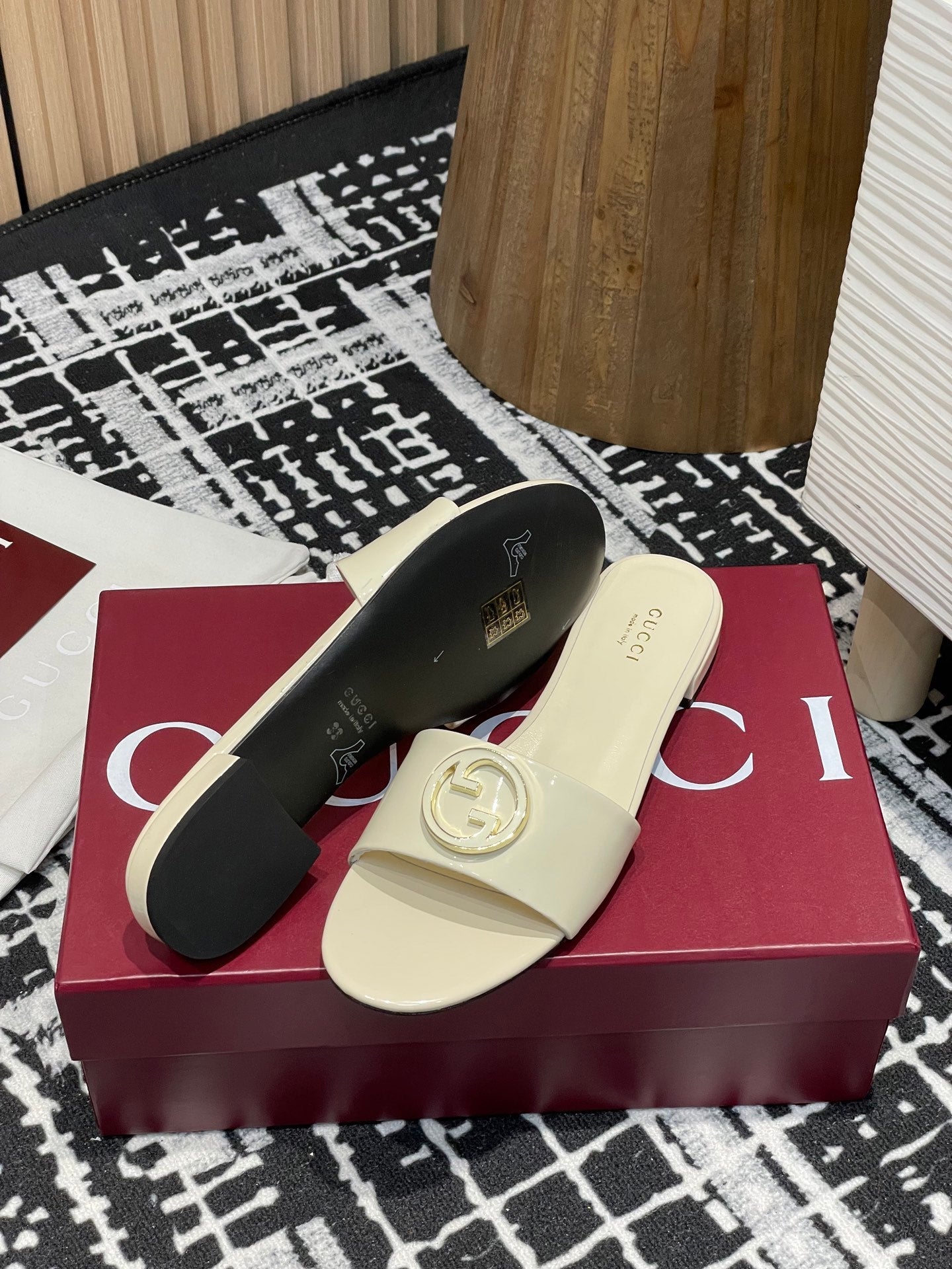 GC 25s flat sandals white patent leather