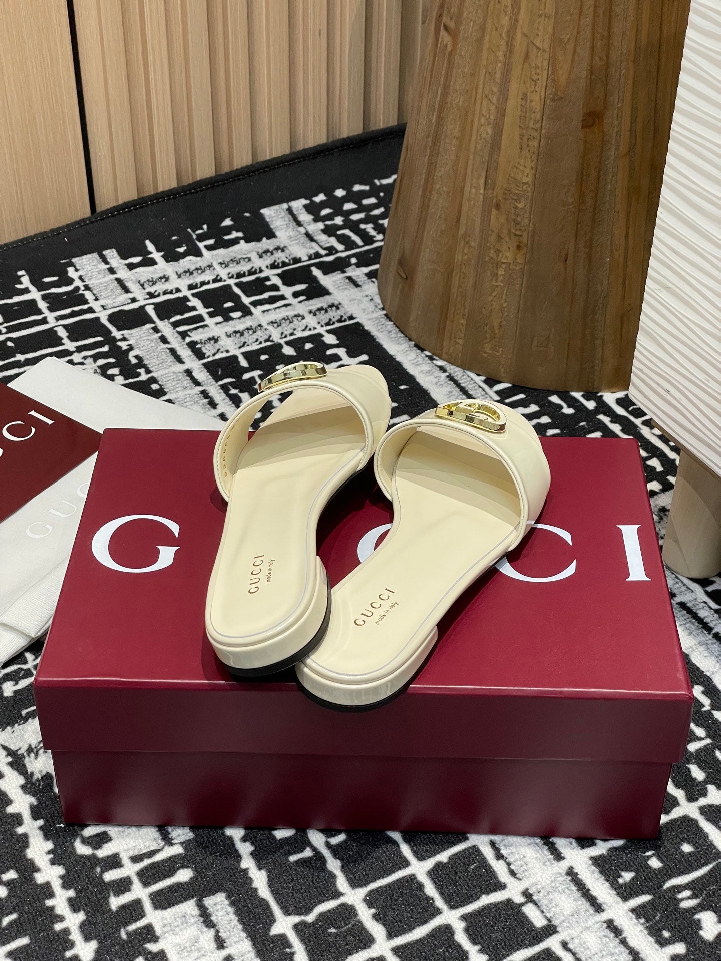 GC 25s flat sandals white patent leather