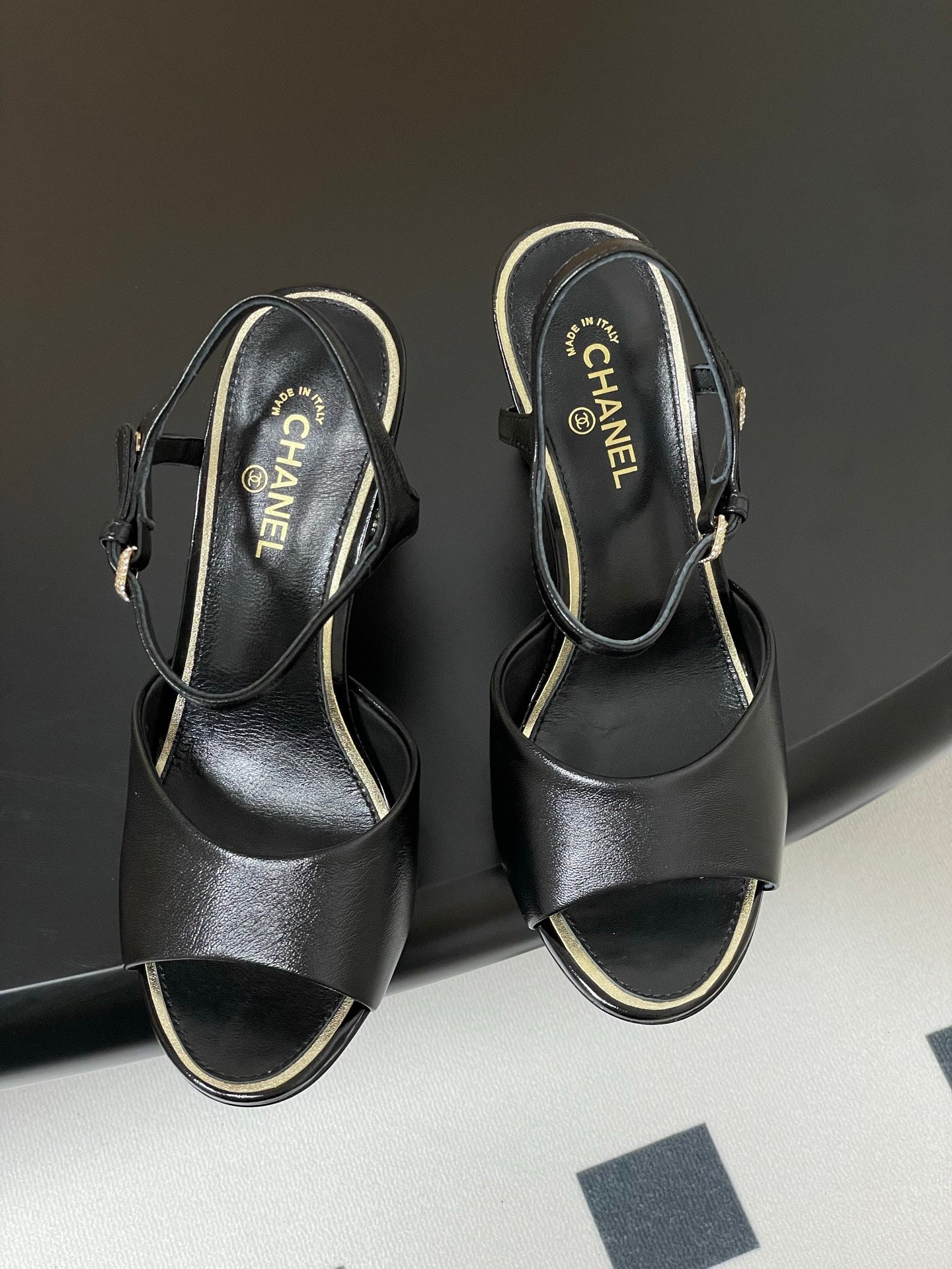 CC 25p Slingback Heel 8cm Black Calfskin