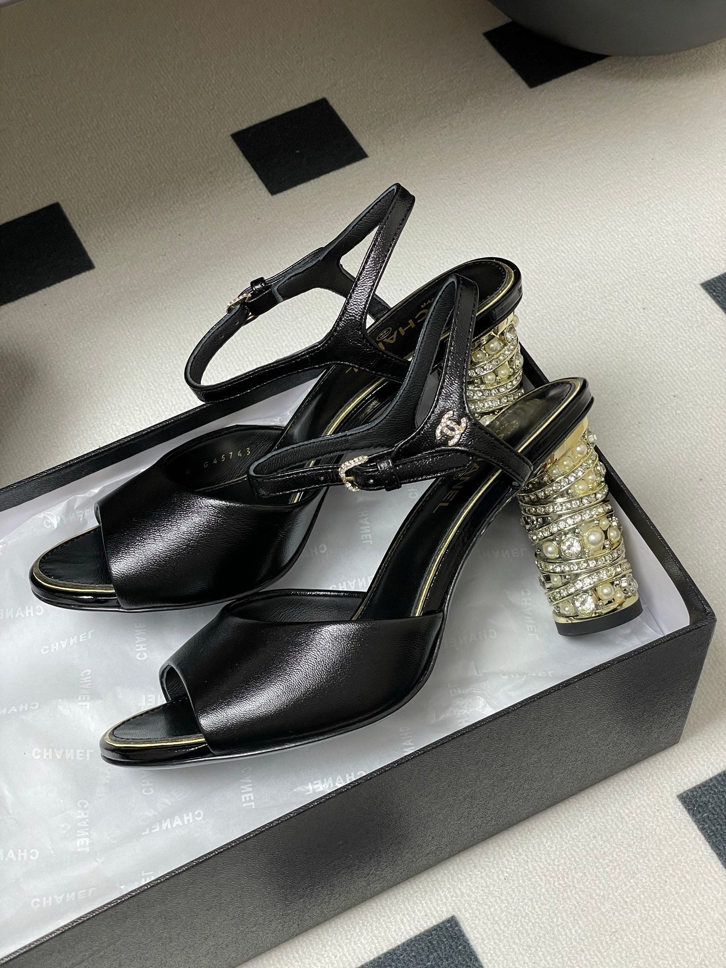 CC 25p Slingback Heel 8cm Black Calfskin