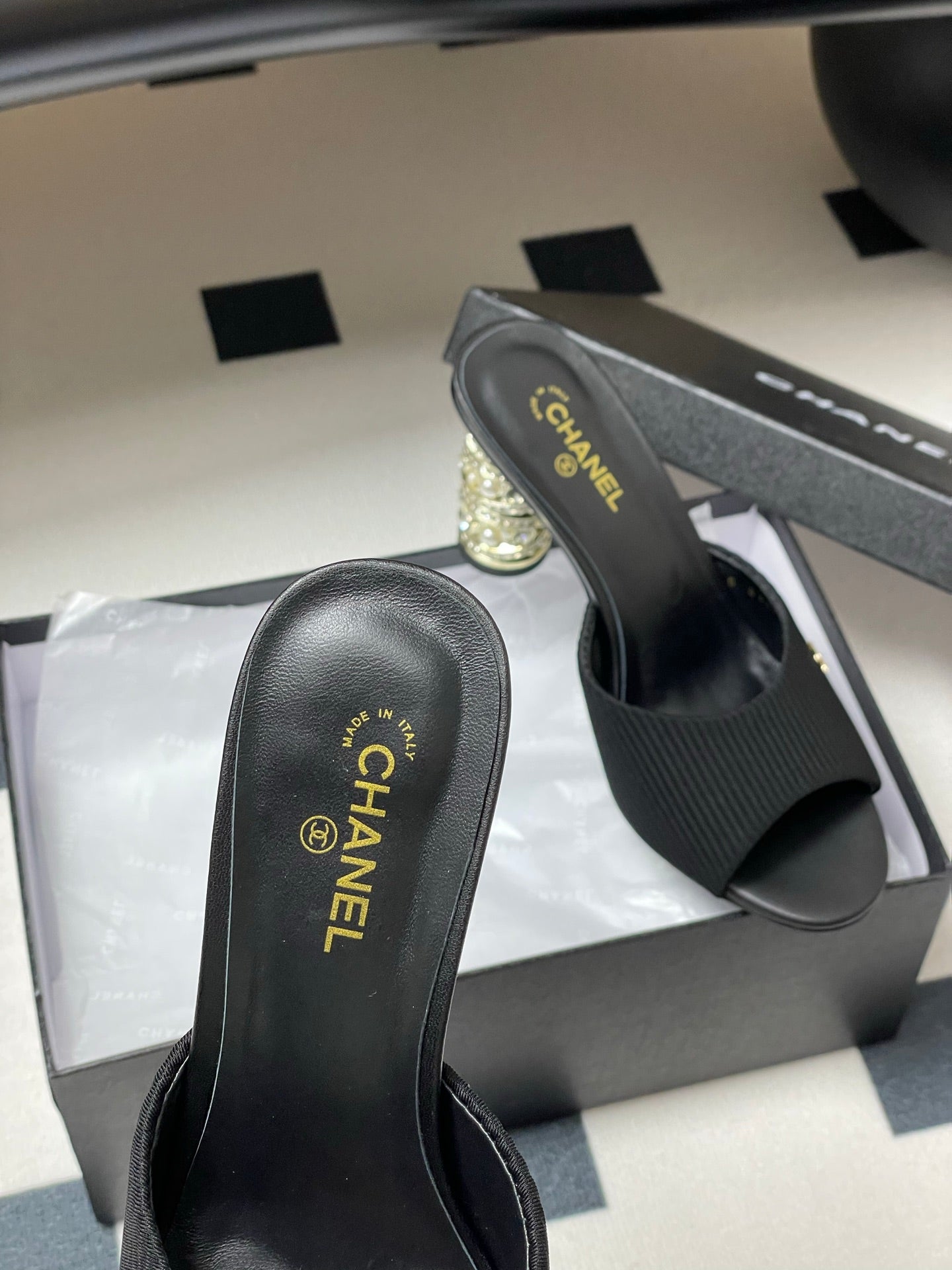 CC 25p Sandal Heel 8cm Black Cloth