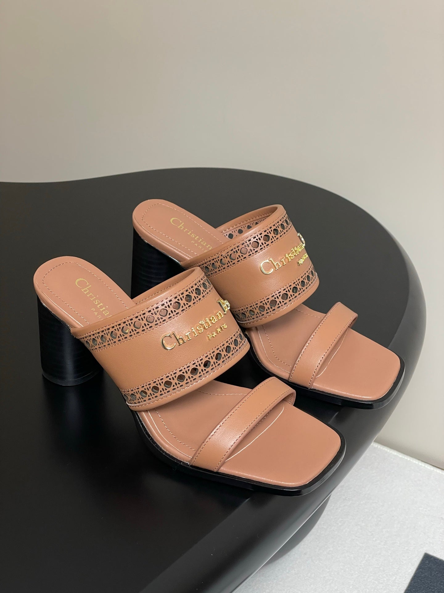 CD 25 D-Lane Heeled Slide Double Strap Calfskin