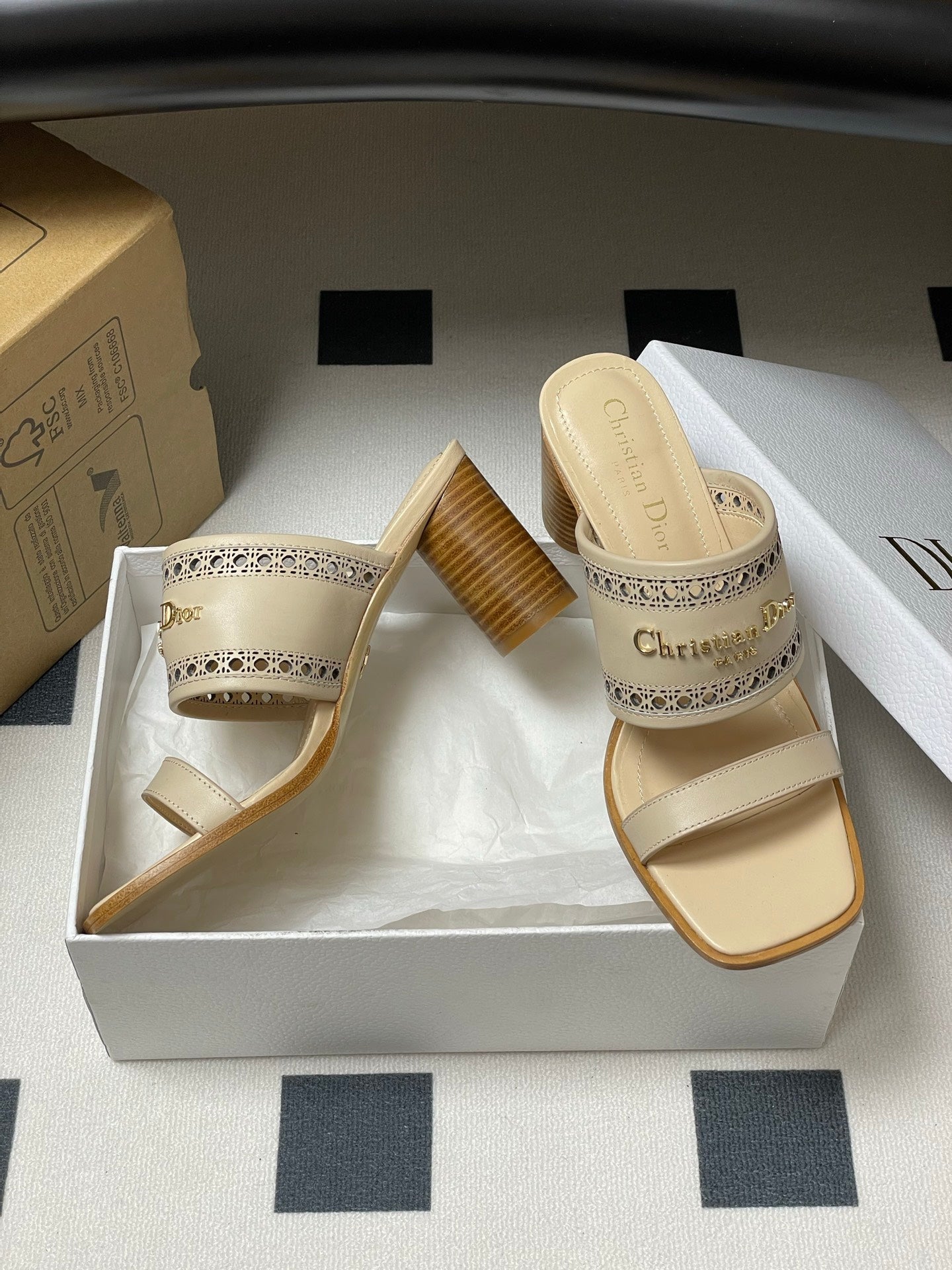 CD 25 D-Lane Heeled Slide Double Strap Calfskin