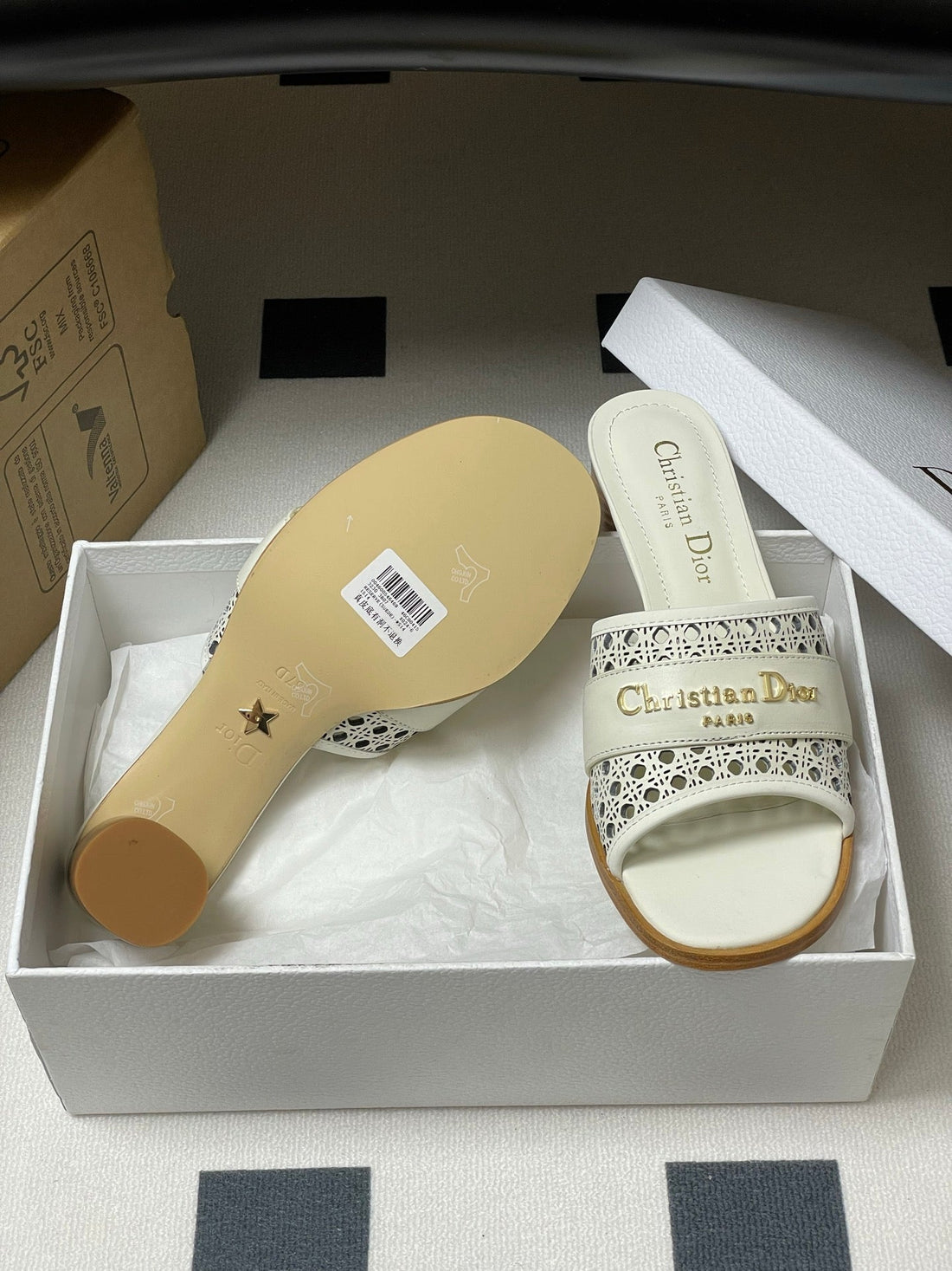 CD 25 D-Lane Heeled Slide Calfskin