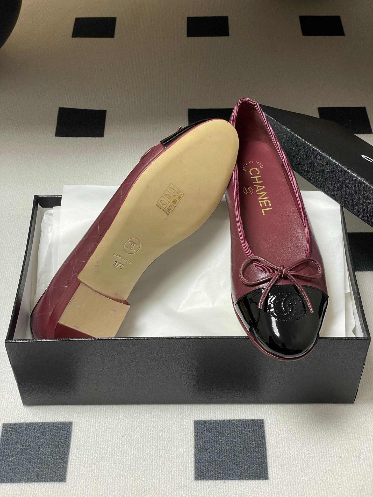 CC 25P Burgundy Quilted Calfskin