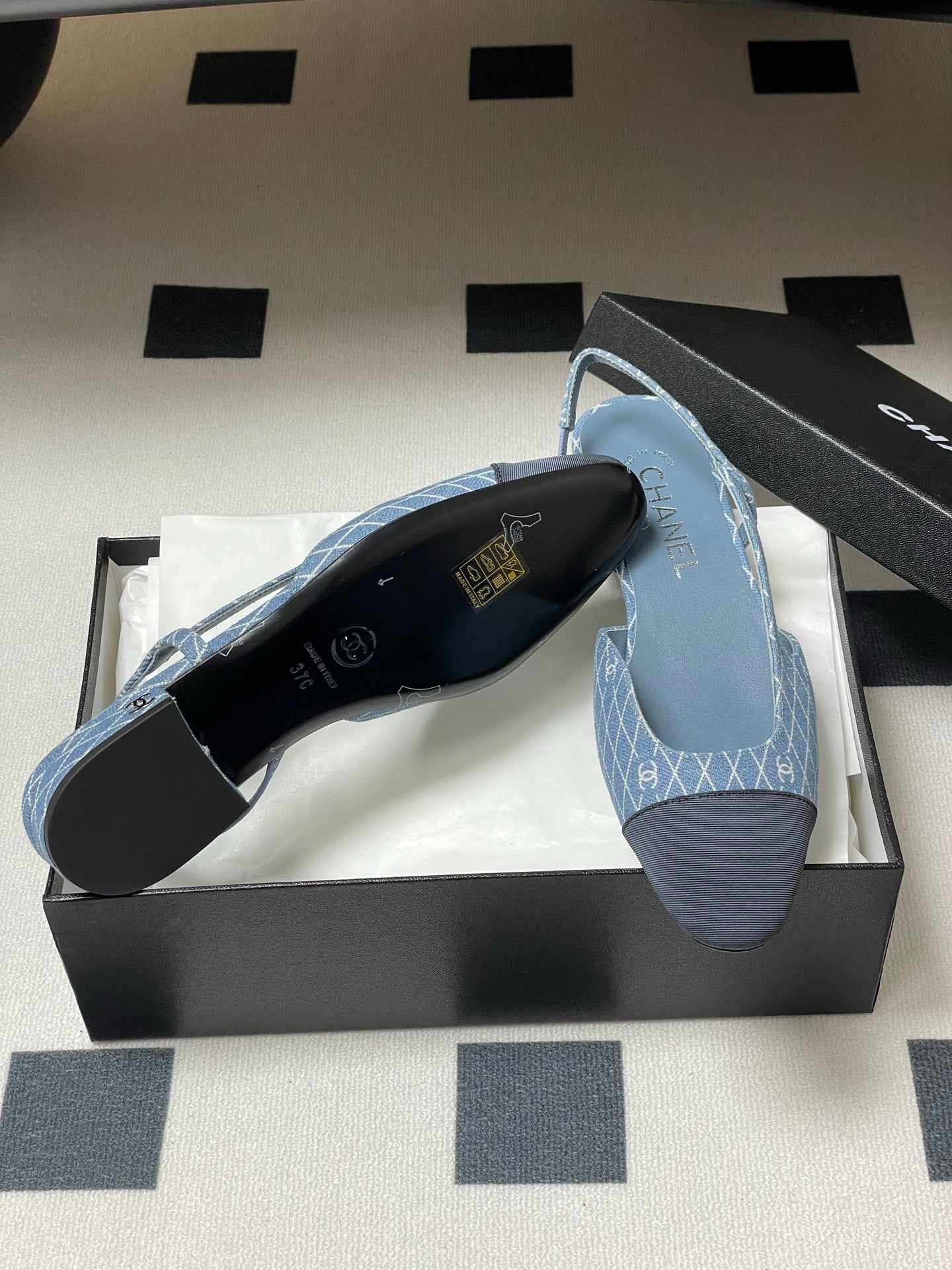 CC 25P Light Blue Black Quilted Denim