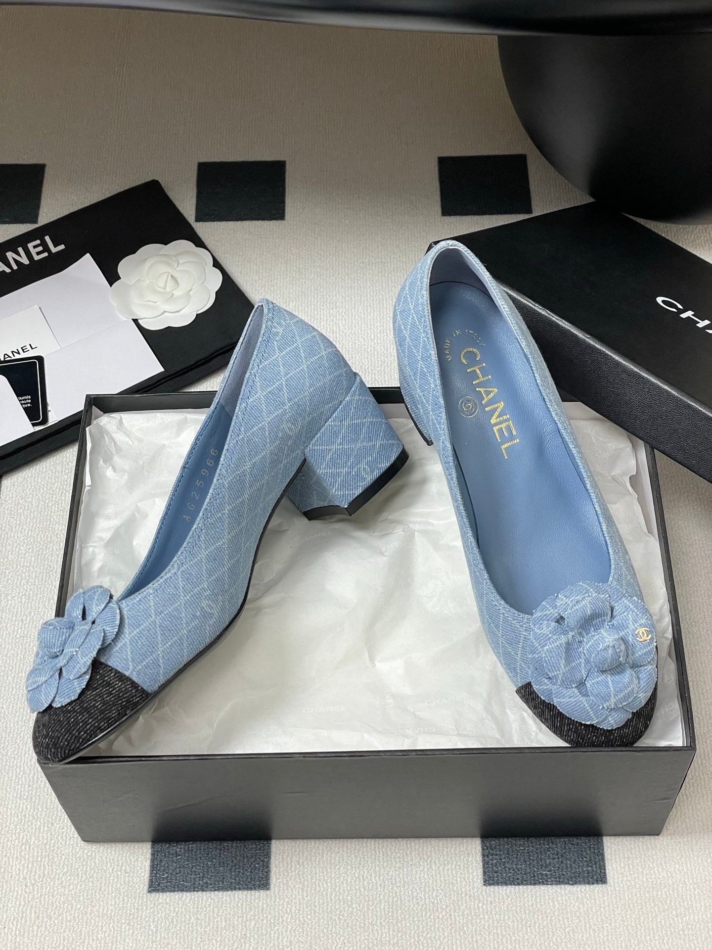 CC 25S Ballet Flower