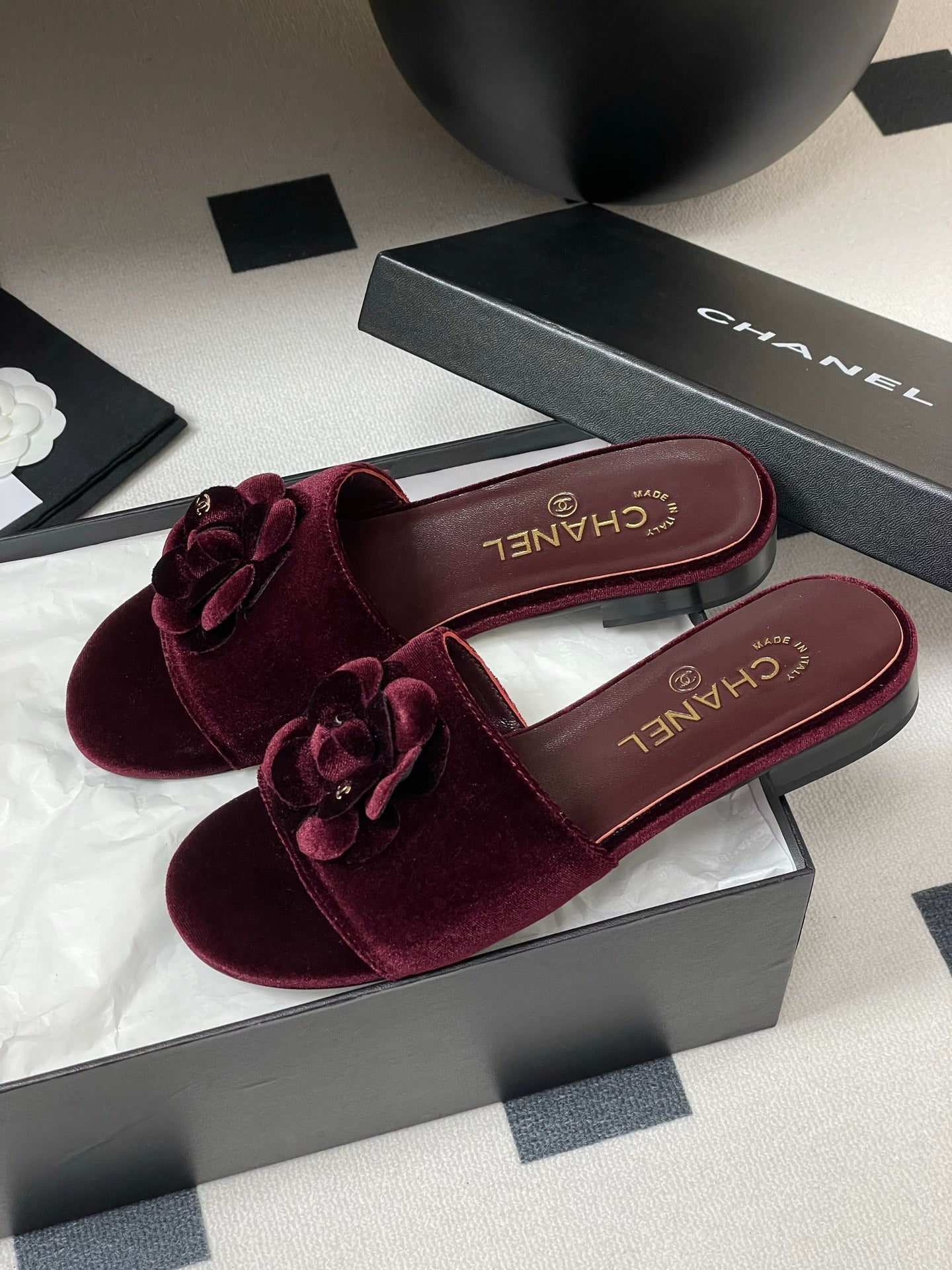 CC 25S Sandal Flower