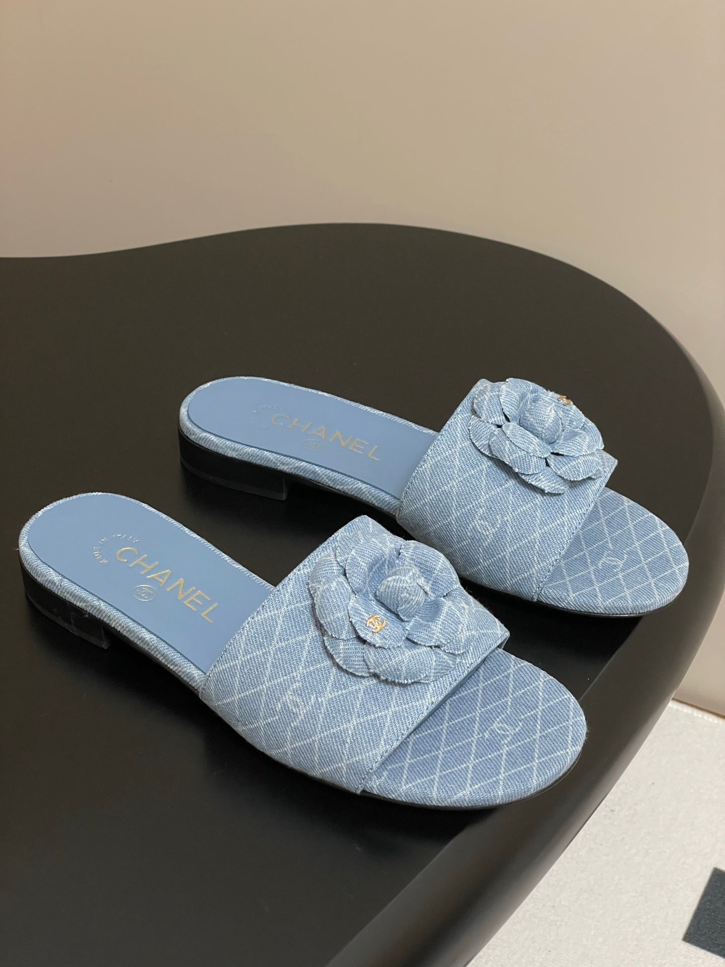 CC 25S Sandal Flower