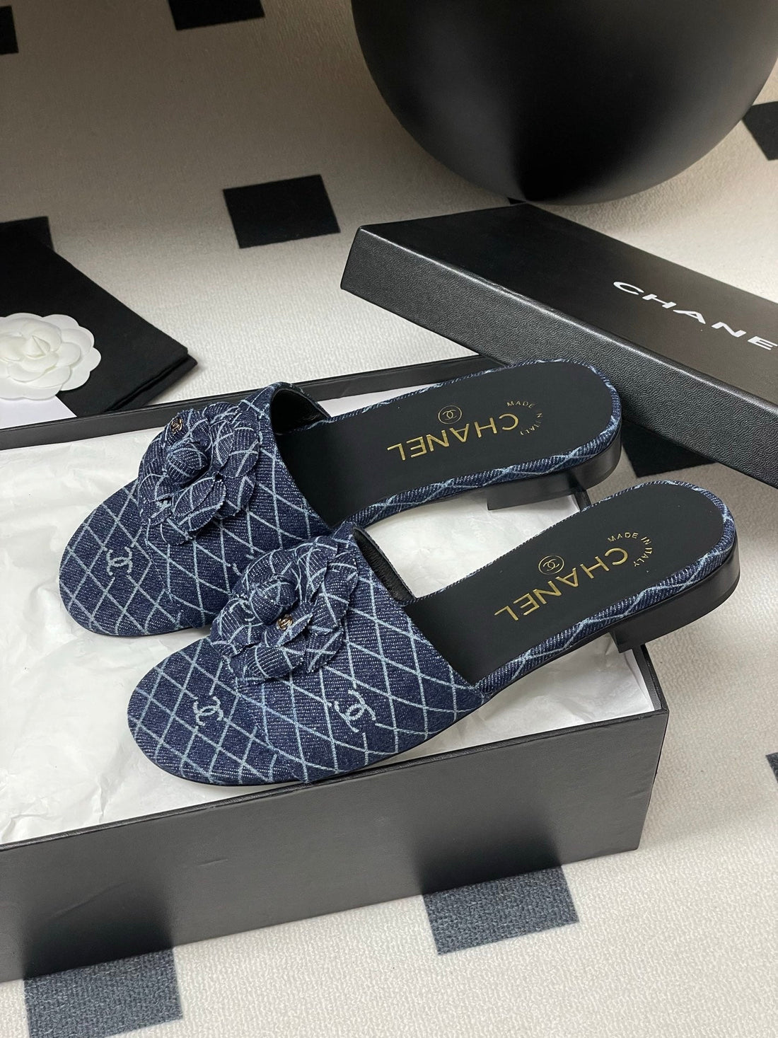 CC 25S Sandal Flower