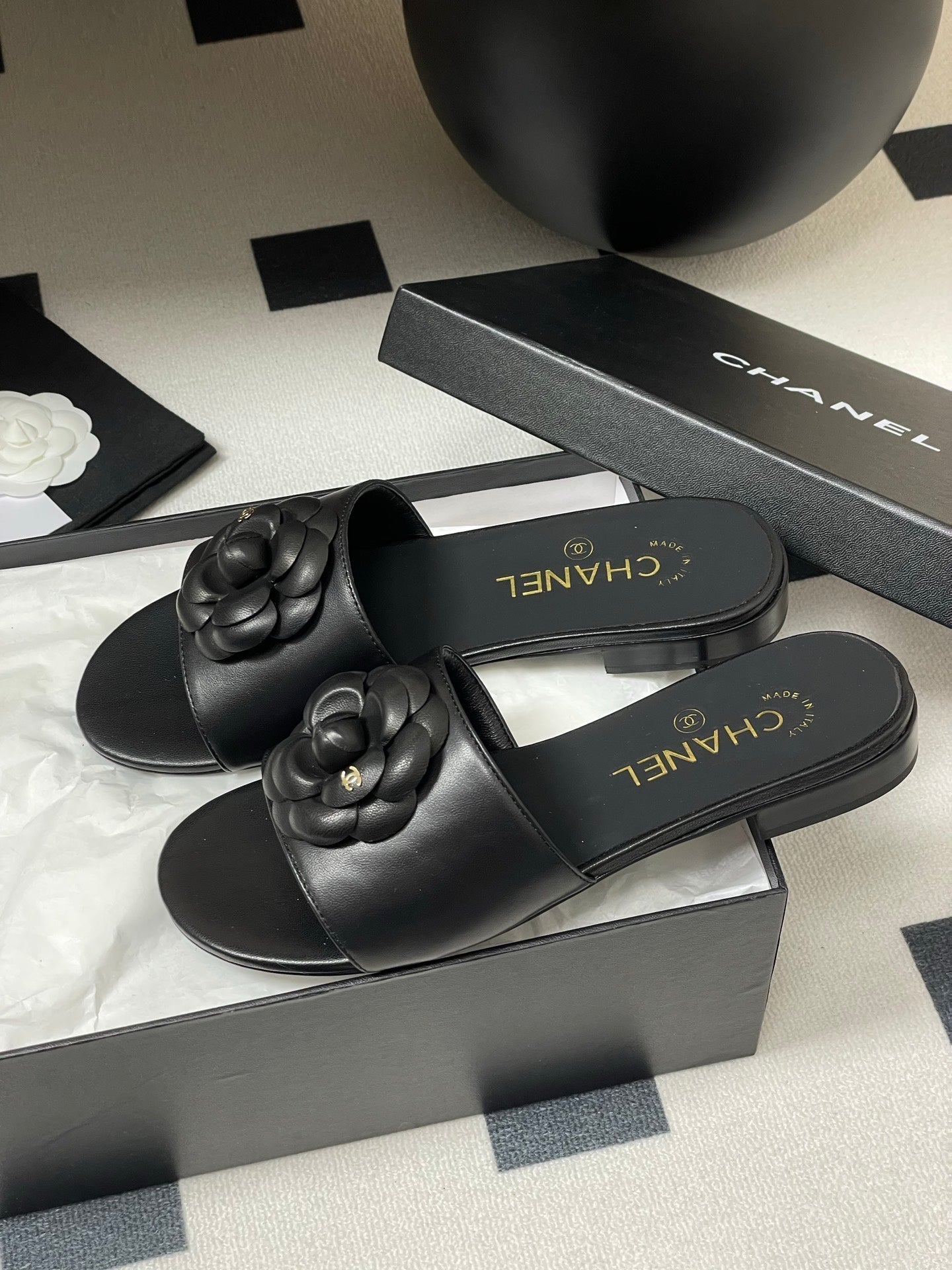 CC 25S Sandal Flower