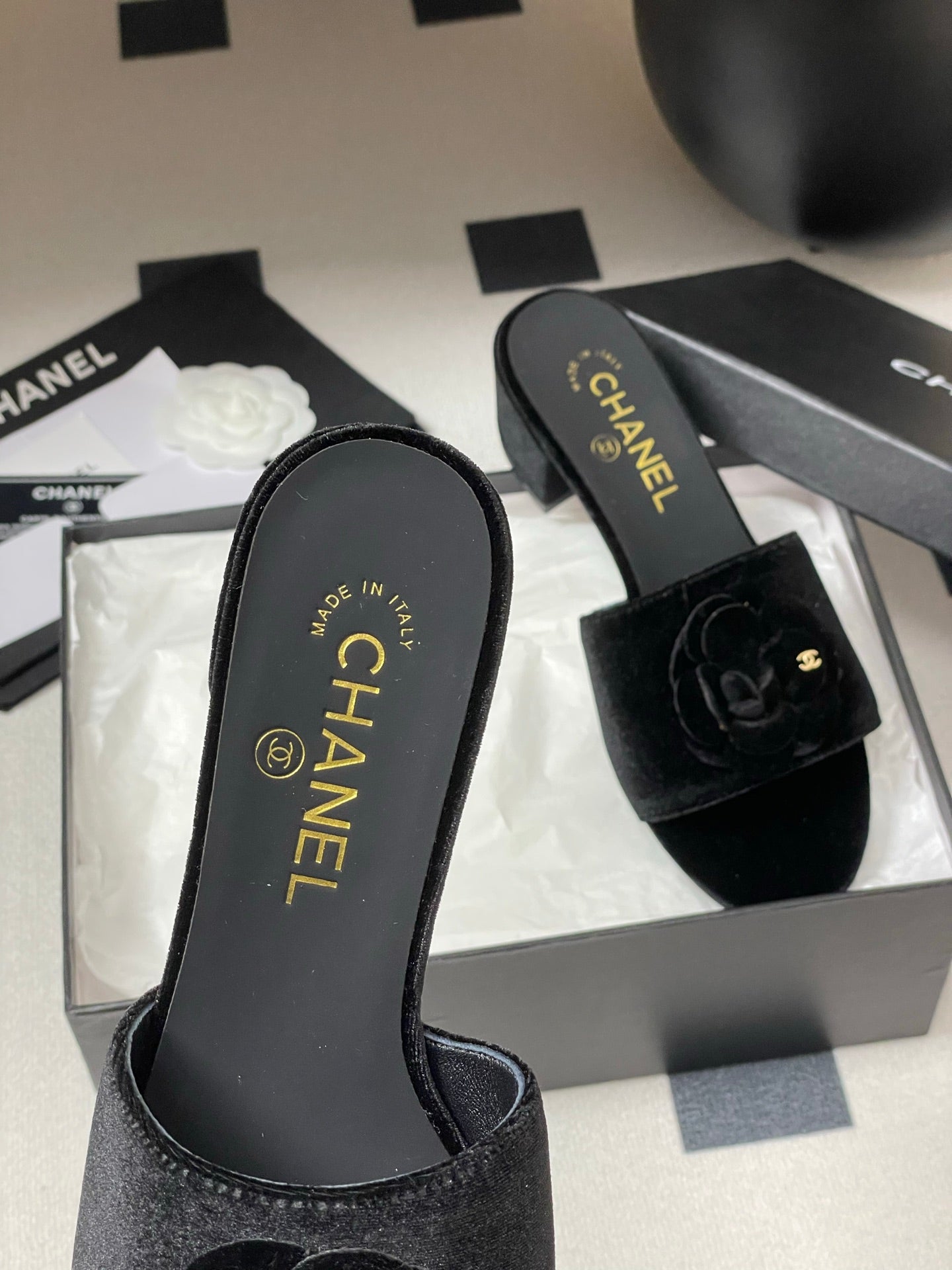 CC 25S Sandal Flower