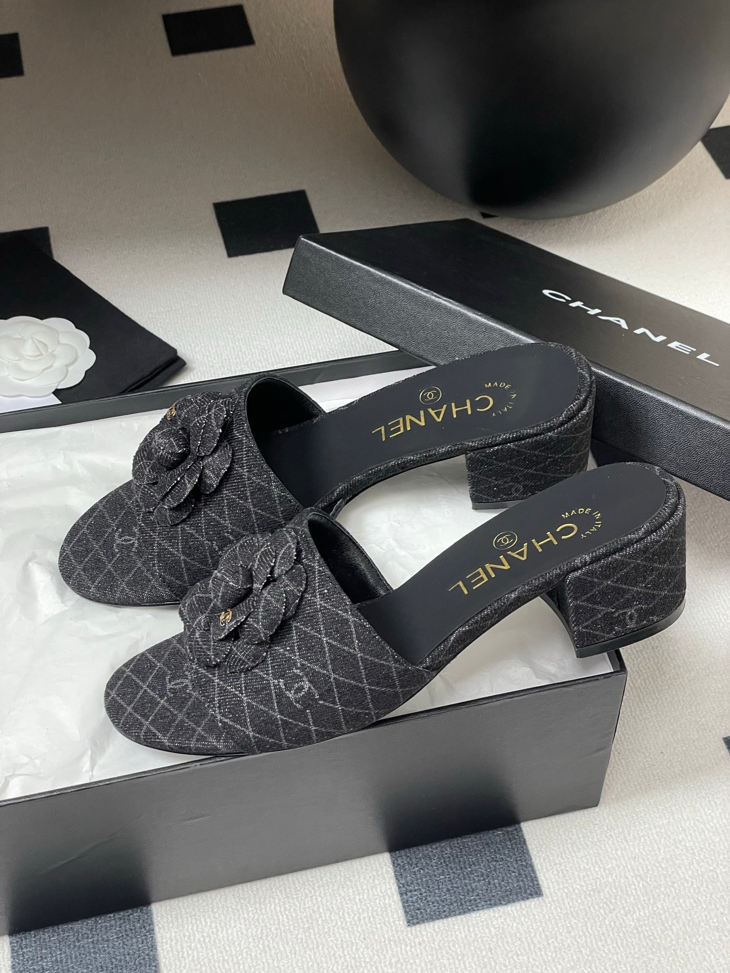 CC 25S Sandal Flower