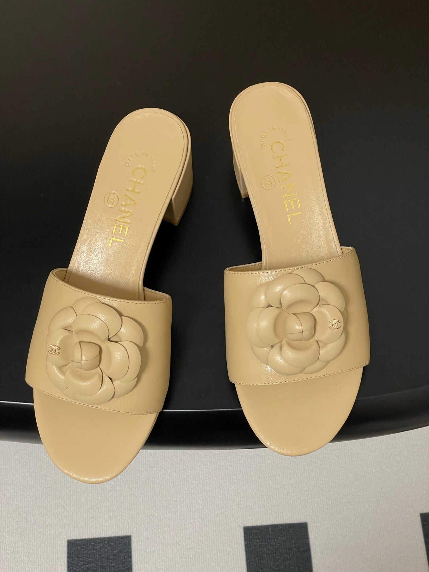 CC 25S Sandal Flower