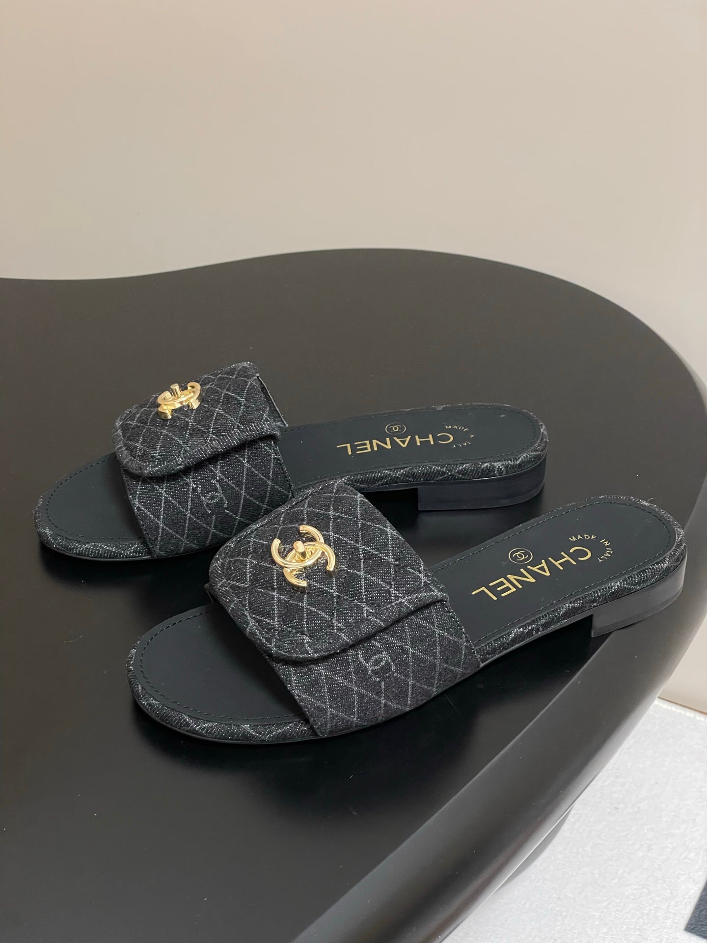 CC 25F Slide Quilted