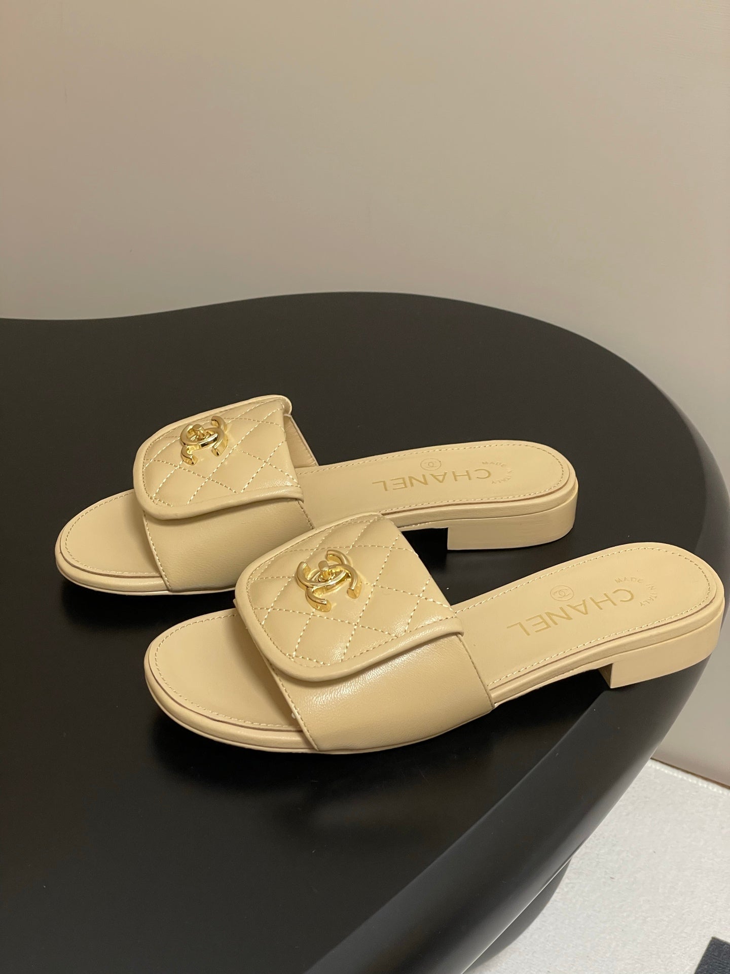 CC 25F Slide Quilted