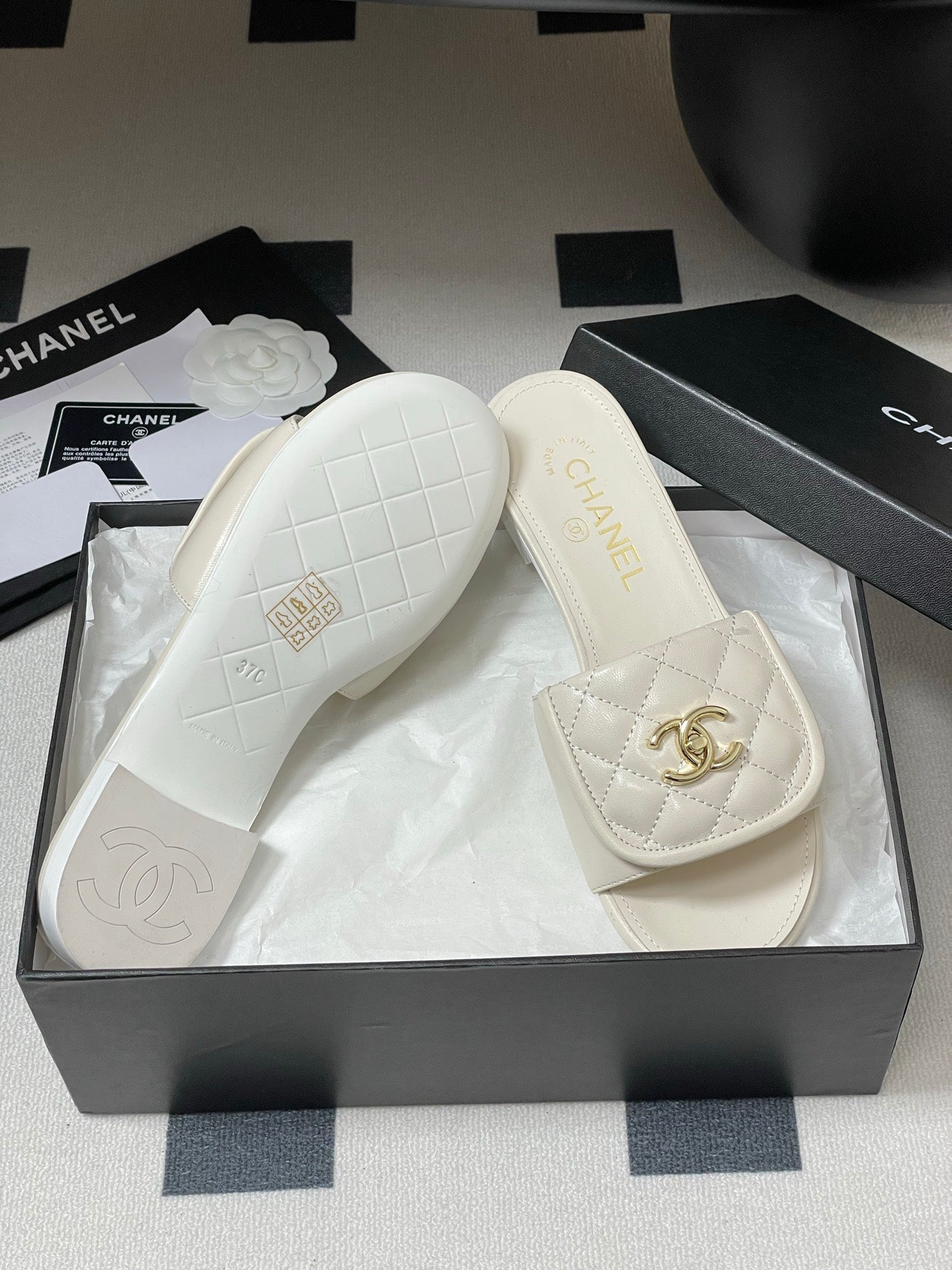 CC 25F Slide Quilted